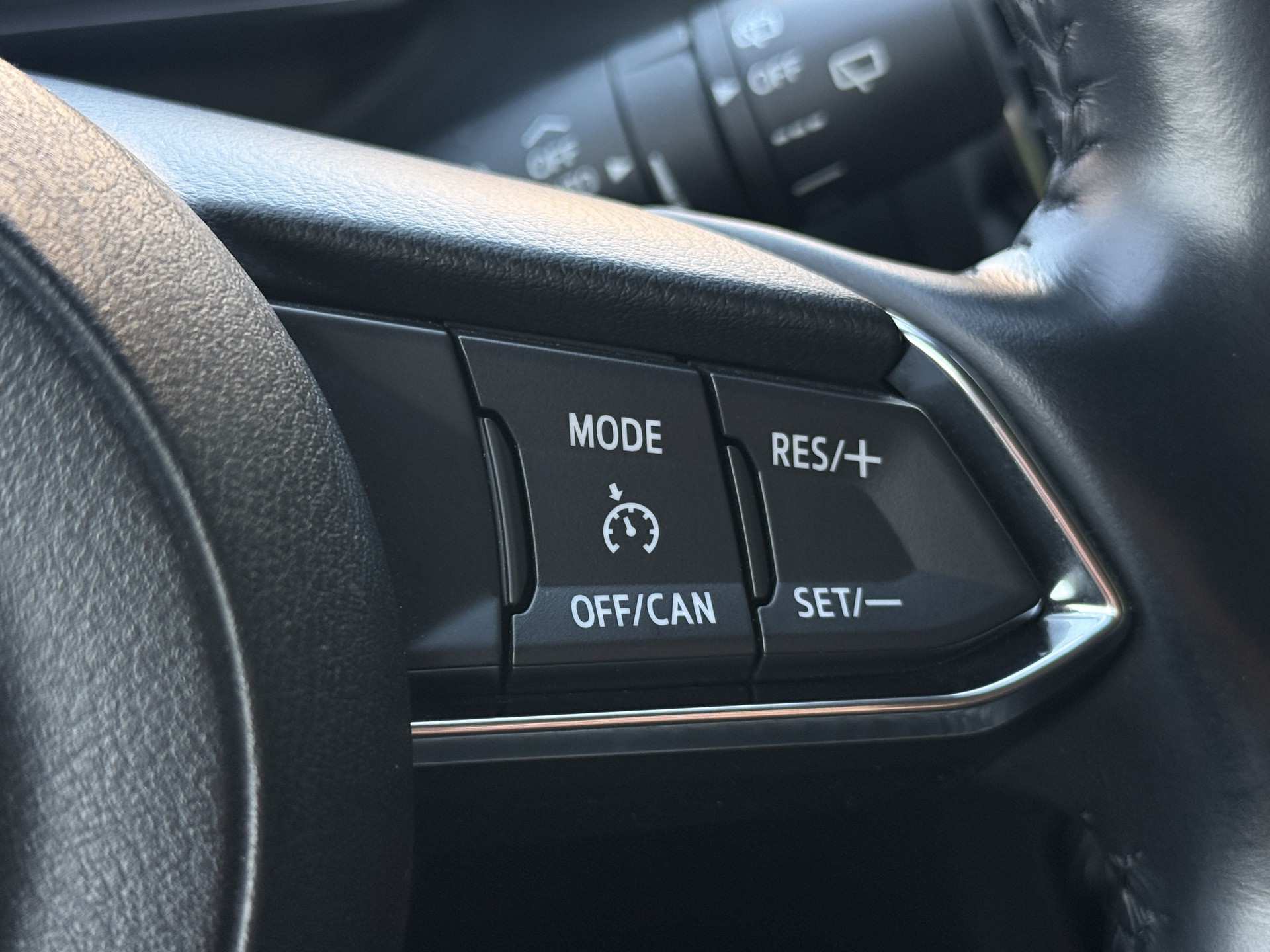 MAZDA 3 SKYACTIV-G 165 Revolution / 1.Hand / 165ps-image-25