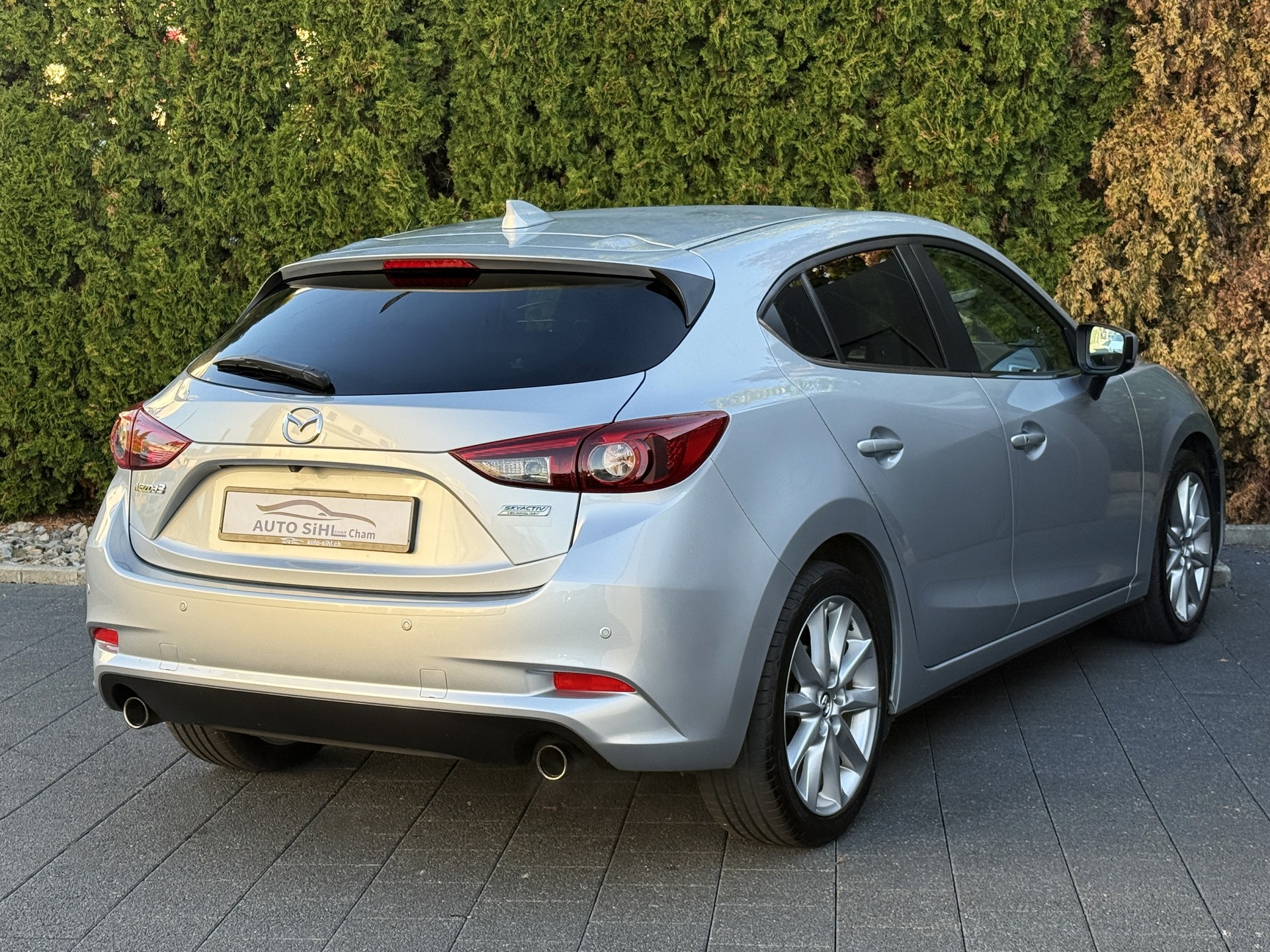 MAZDA 3 SKYACTIV-G 165 Revolution / 1.Hand / 165ps-image-16