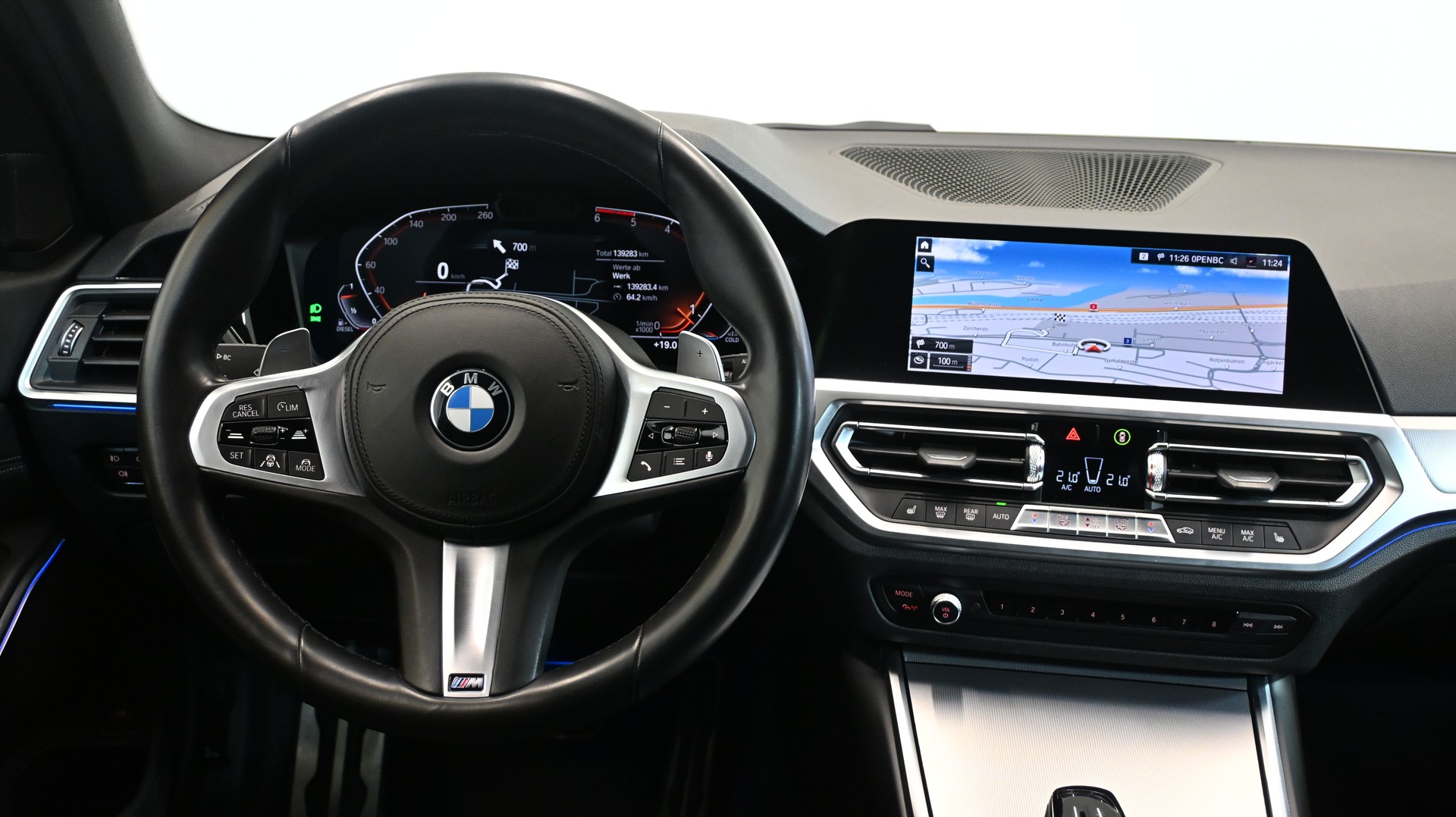 BMW 320d xDrive Touring M Sport Steptronic-image-4