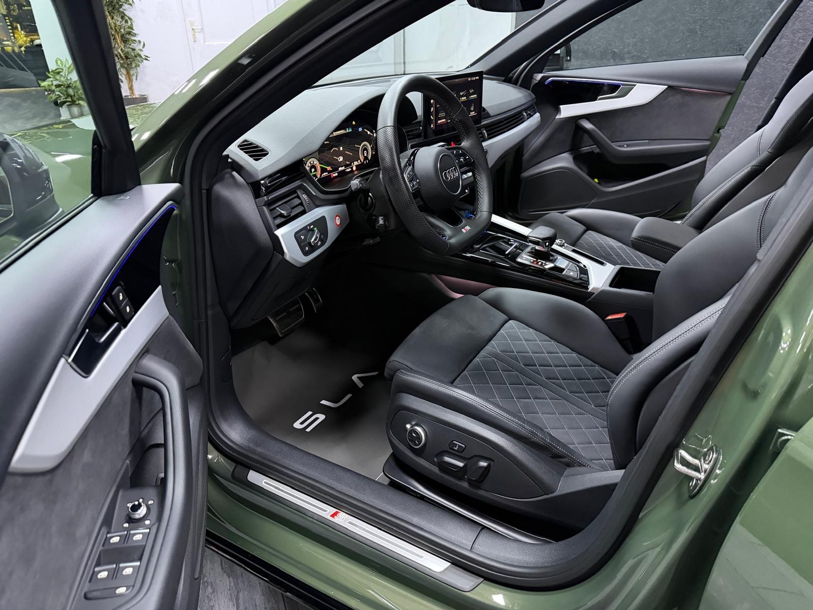 AUDI A4 Avant 40 TFSI S line S-tronic quattro / Panorama / RS Sitz / AHK / Leasing ab 299.--image-2