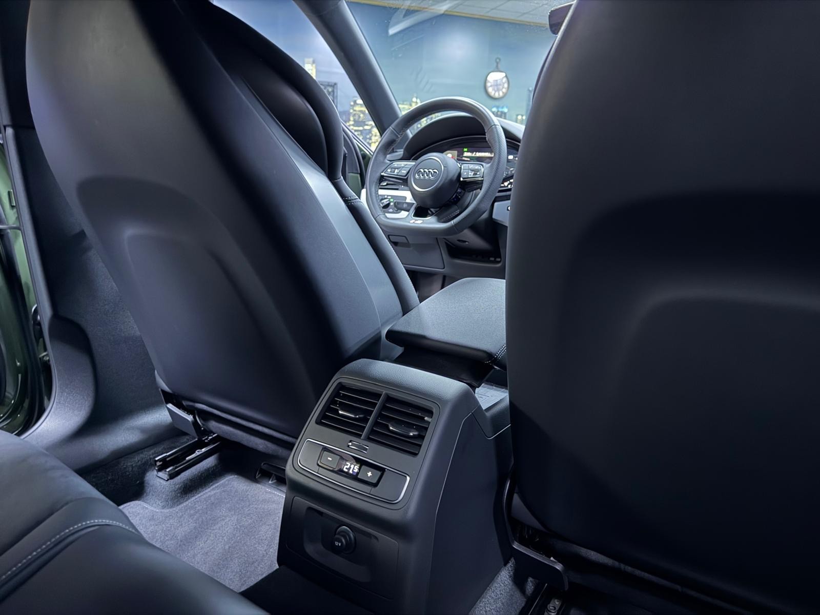 AUDI A4 Avant 40 TFSI S line S-tronic quattro / Panorama / RS Sitz / AHK / Leasing ab 299.--image-11