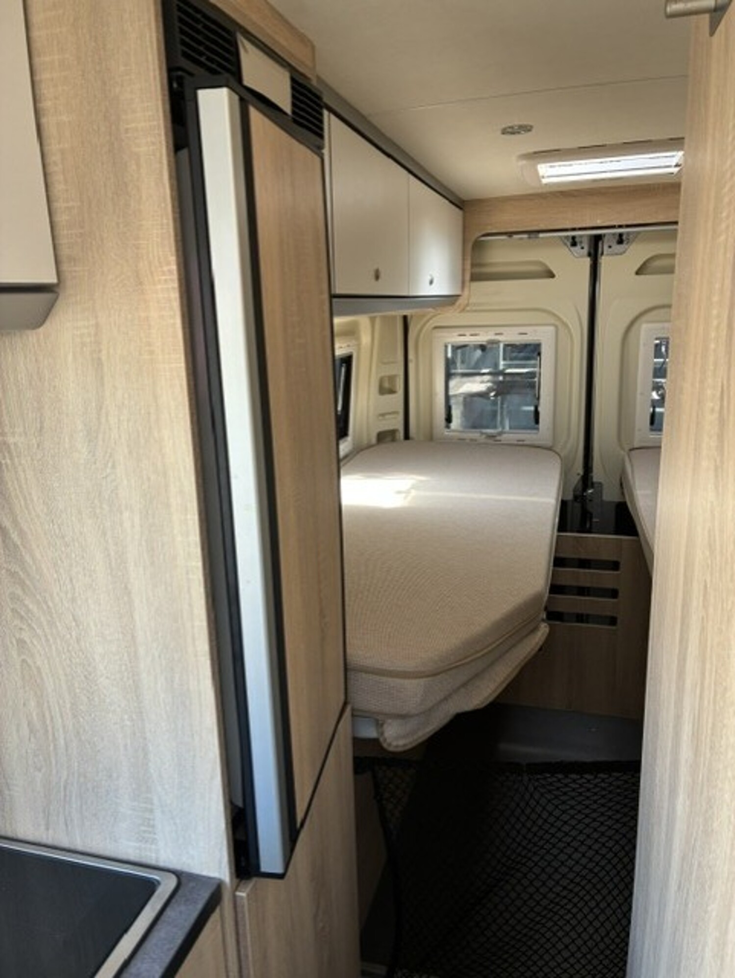 CLEVER VANS Runner 636-image-13