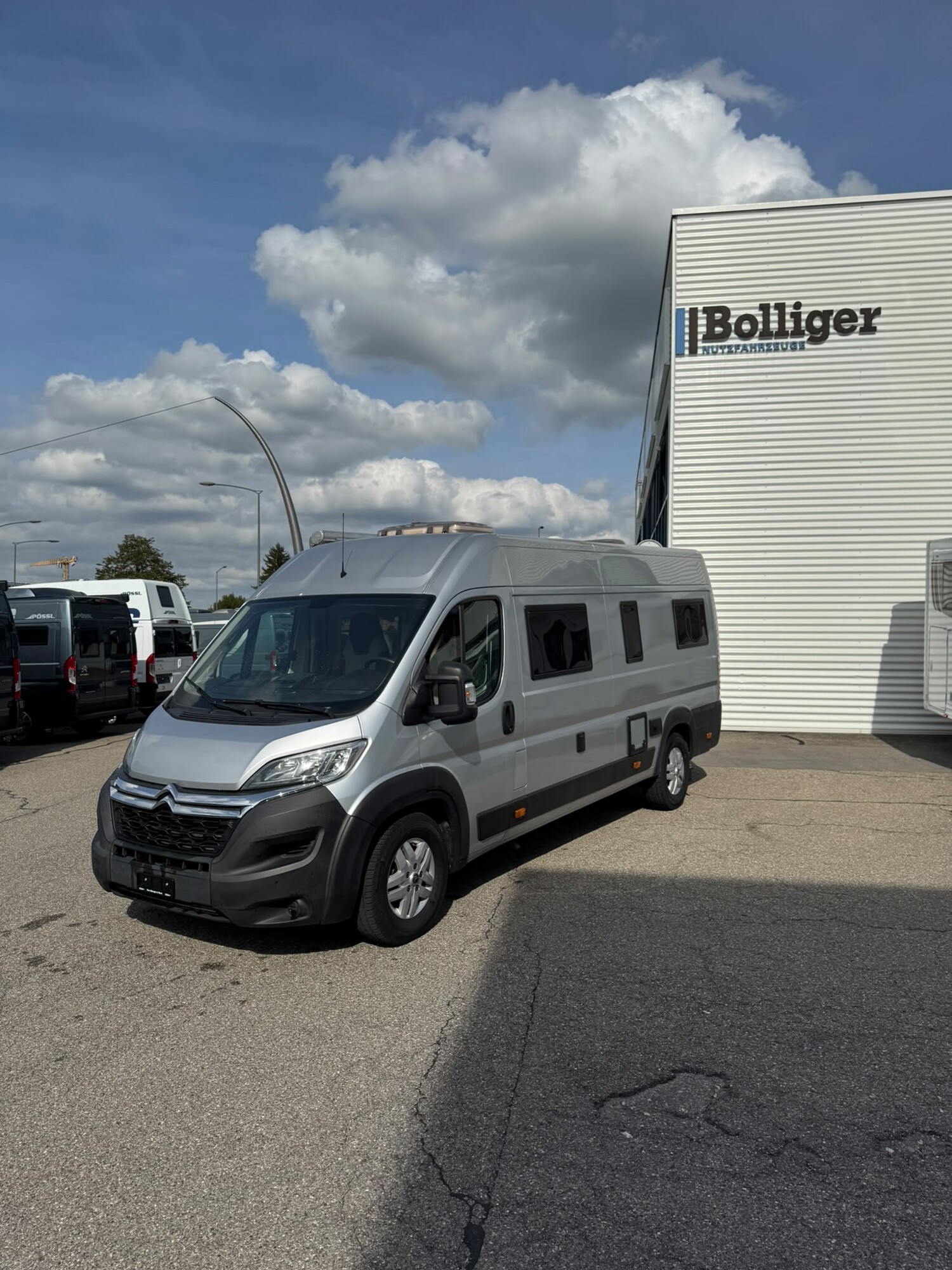 CLEVER VANS Runner 636-image-6