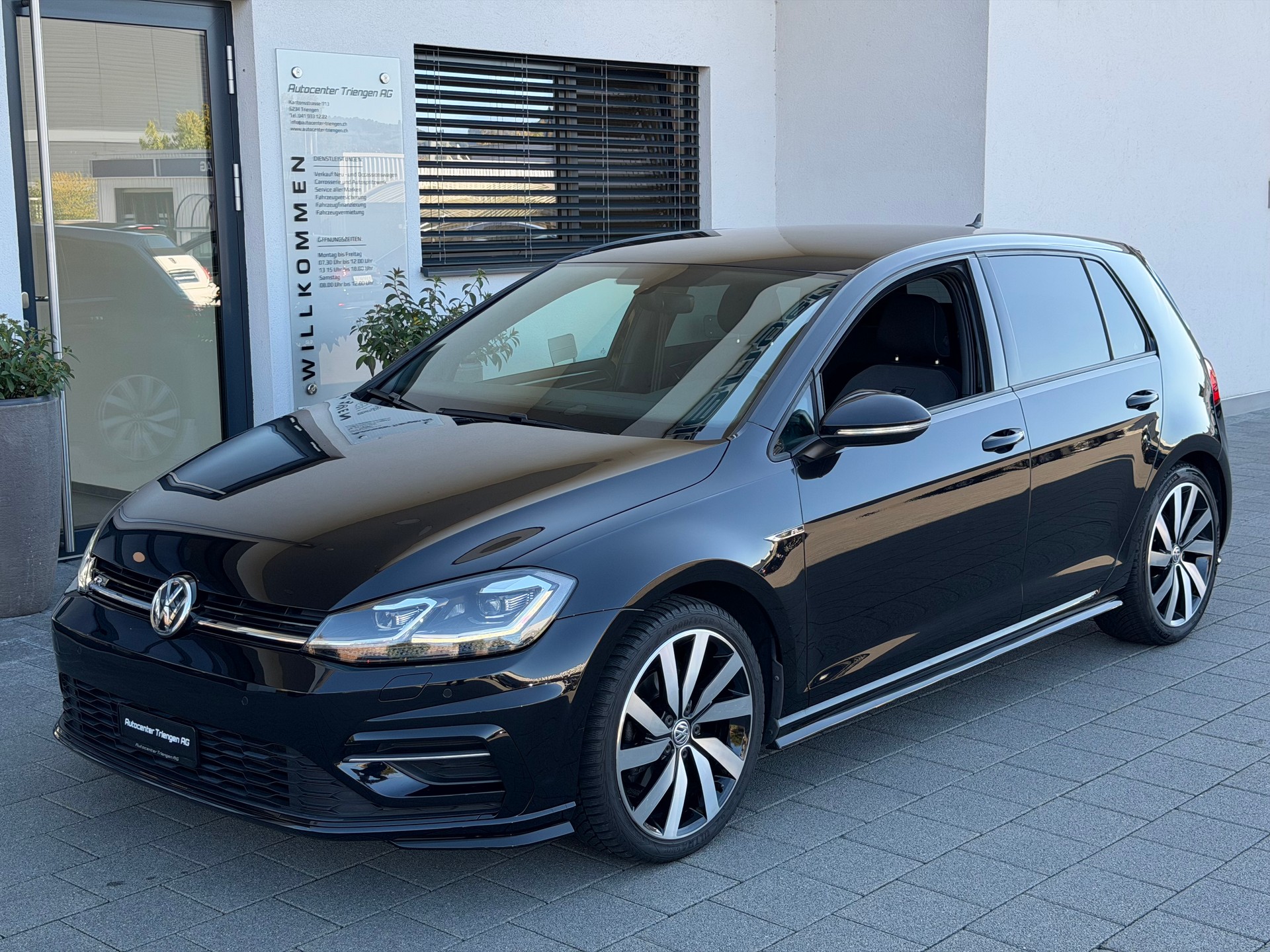 VW Golf 1.5 TSI EVO Highline-image-3