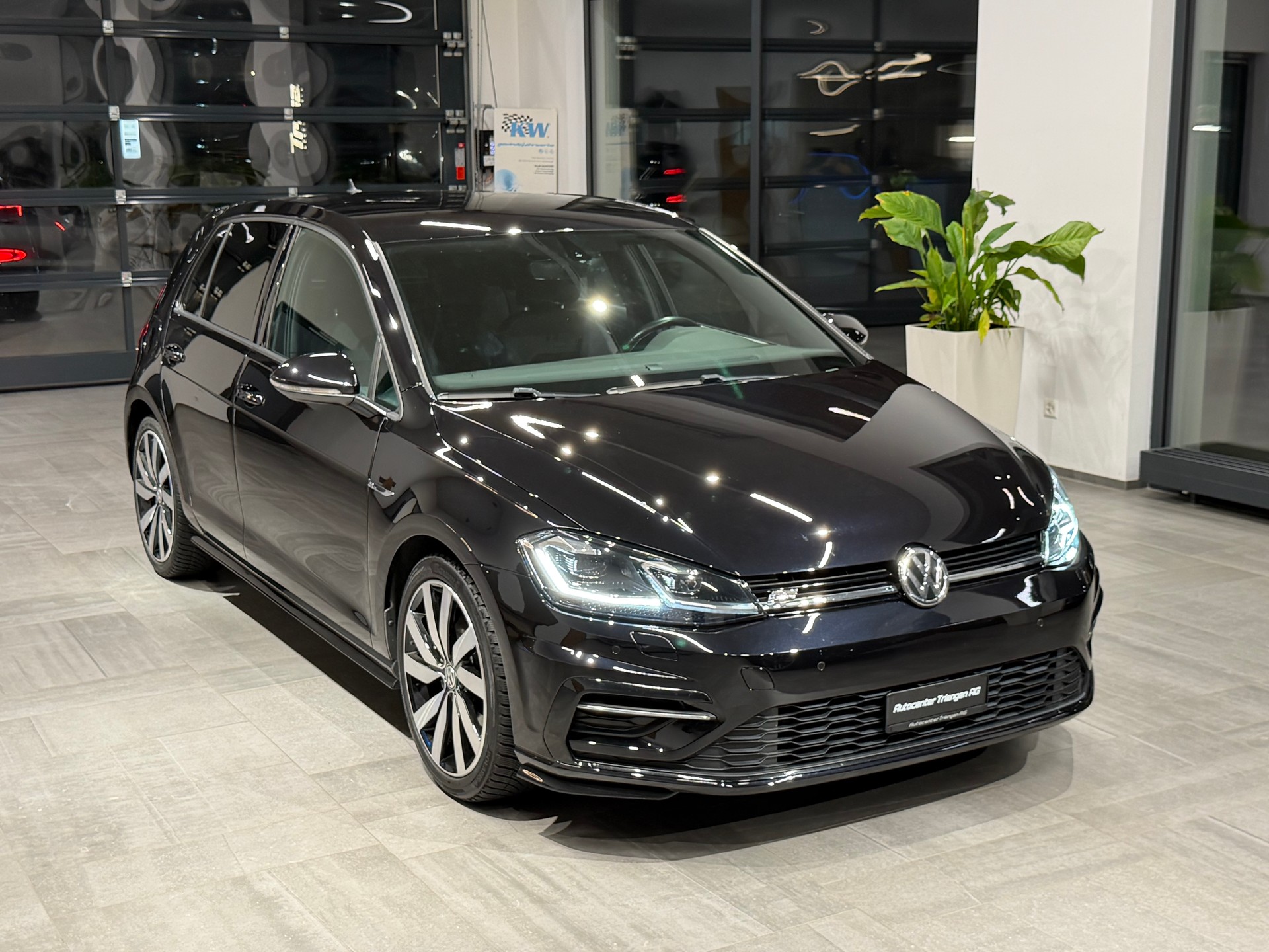 VW Golf 1.5 TSI EVO Highline-image-1