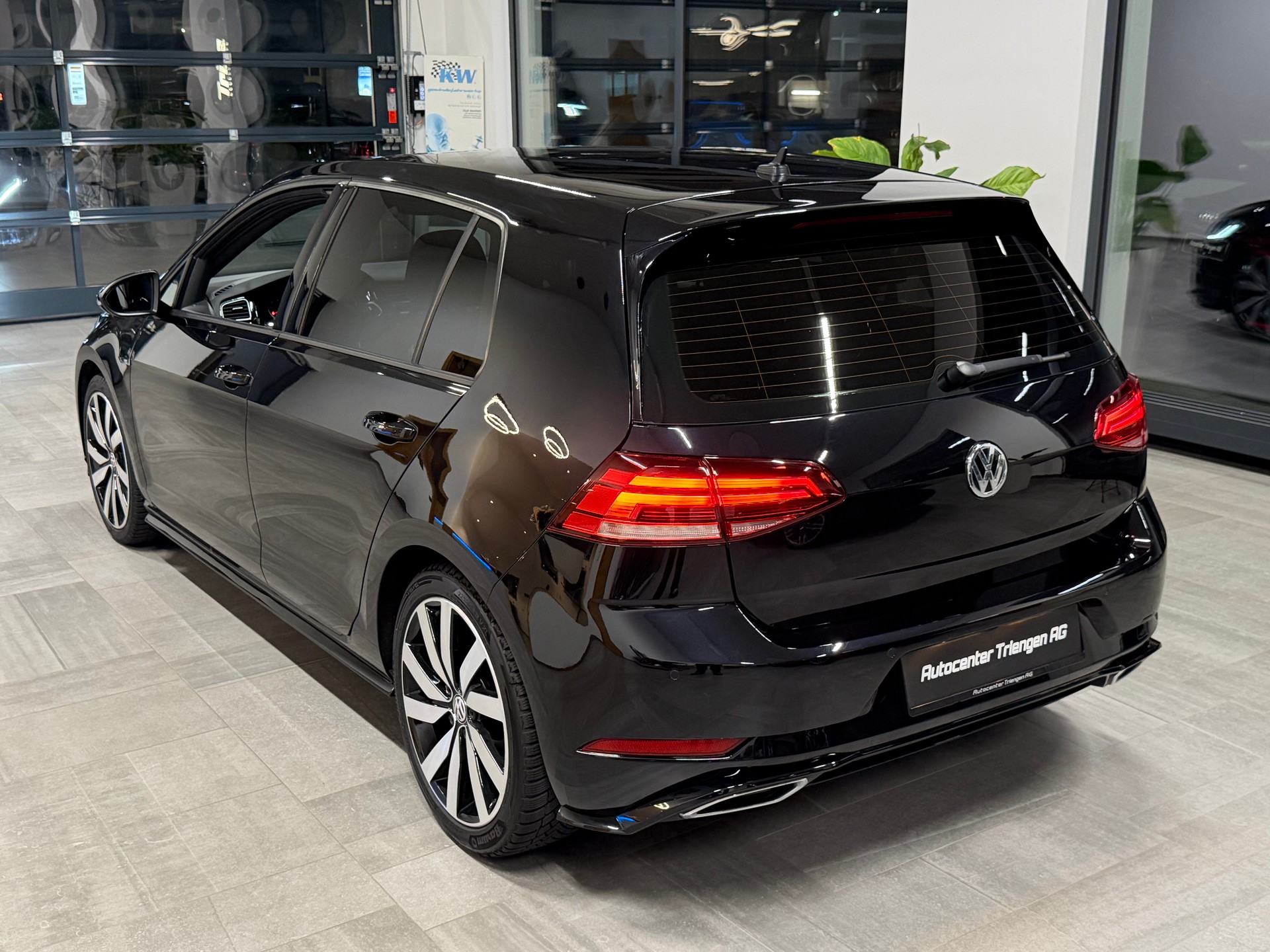 VW Golf 1.5 TSI EVO Highline-image-14