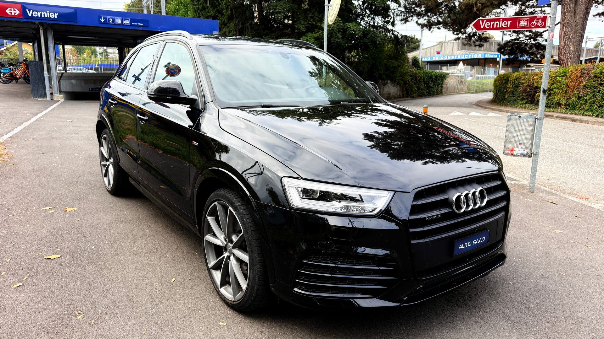 AUDI Q3 2.0 TDI sport quattro S-tronic-image-1