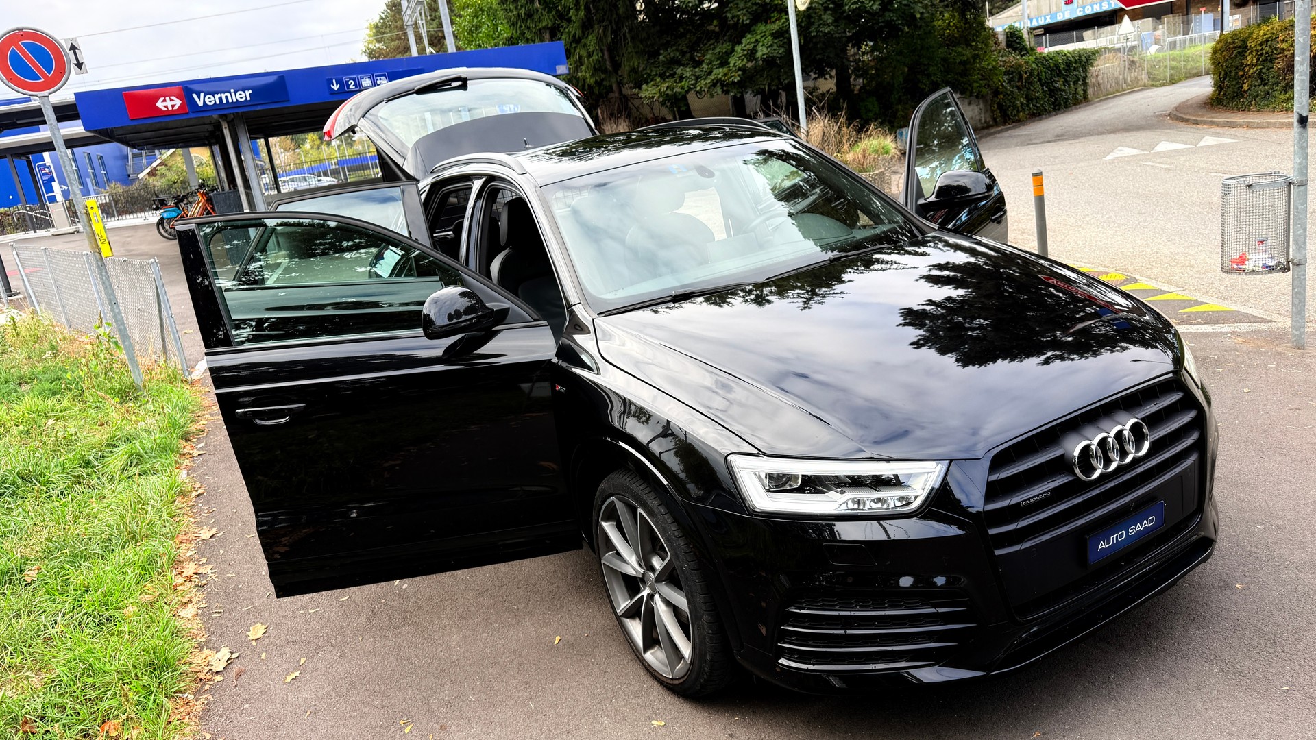 AUDI Q3 2.0 TDI sport quattro S-tronic-image-13