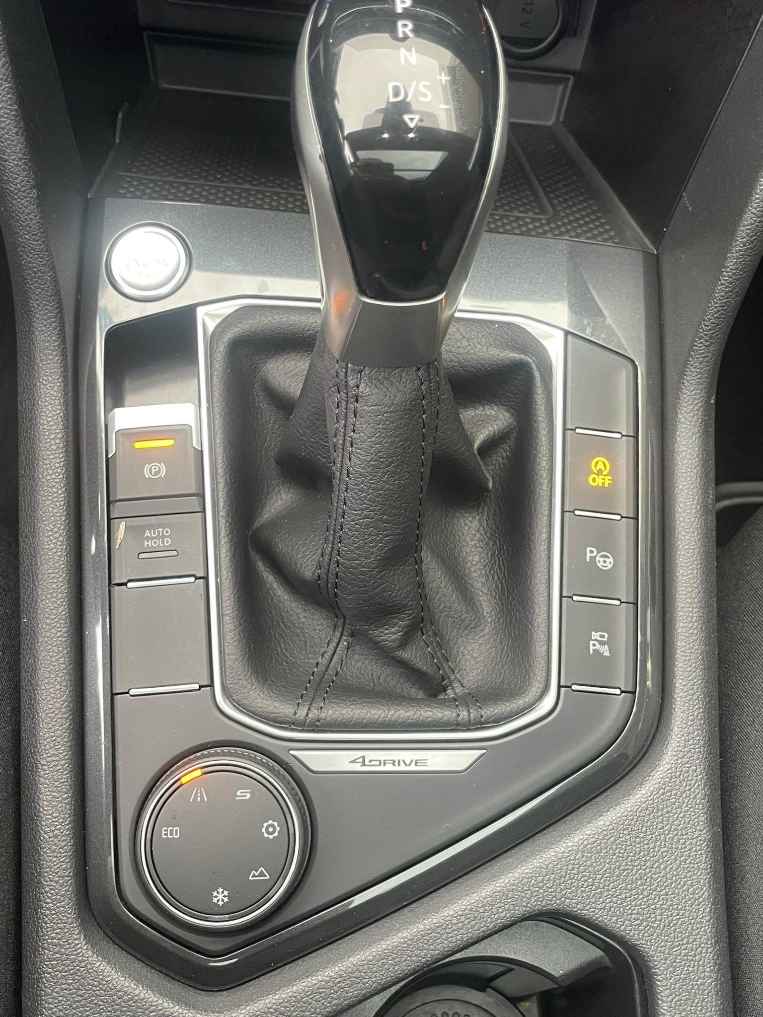 SEAT Tarraco 2.0 TDI 4Drive Hola FR DSG – Panorama – AHK – BeatsAudio – 20 Zoll-Werksgarantie-image-14
