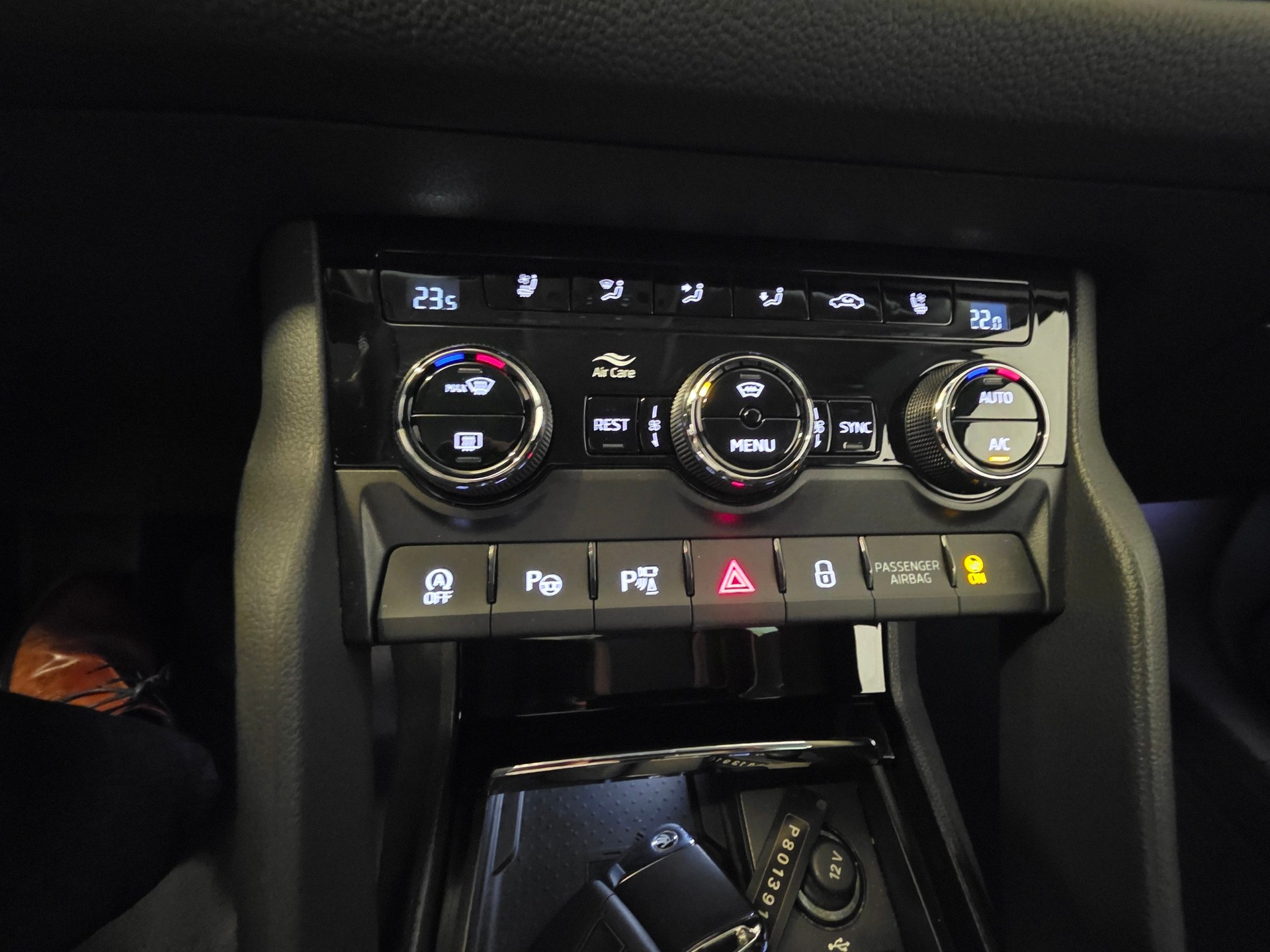 SKODA Kodiaq 2.0 TSI 4x4 L&K-image-16