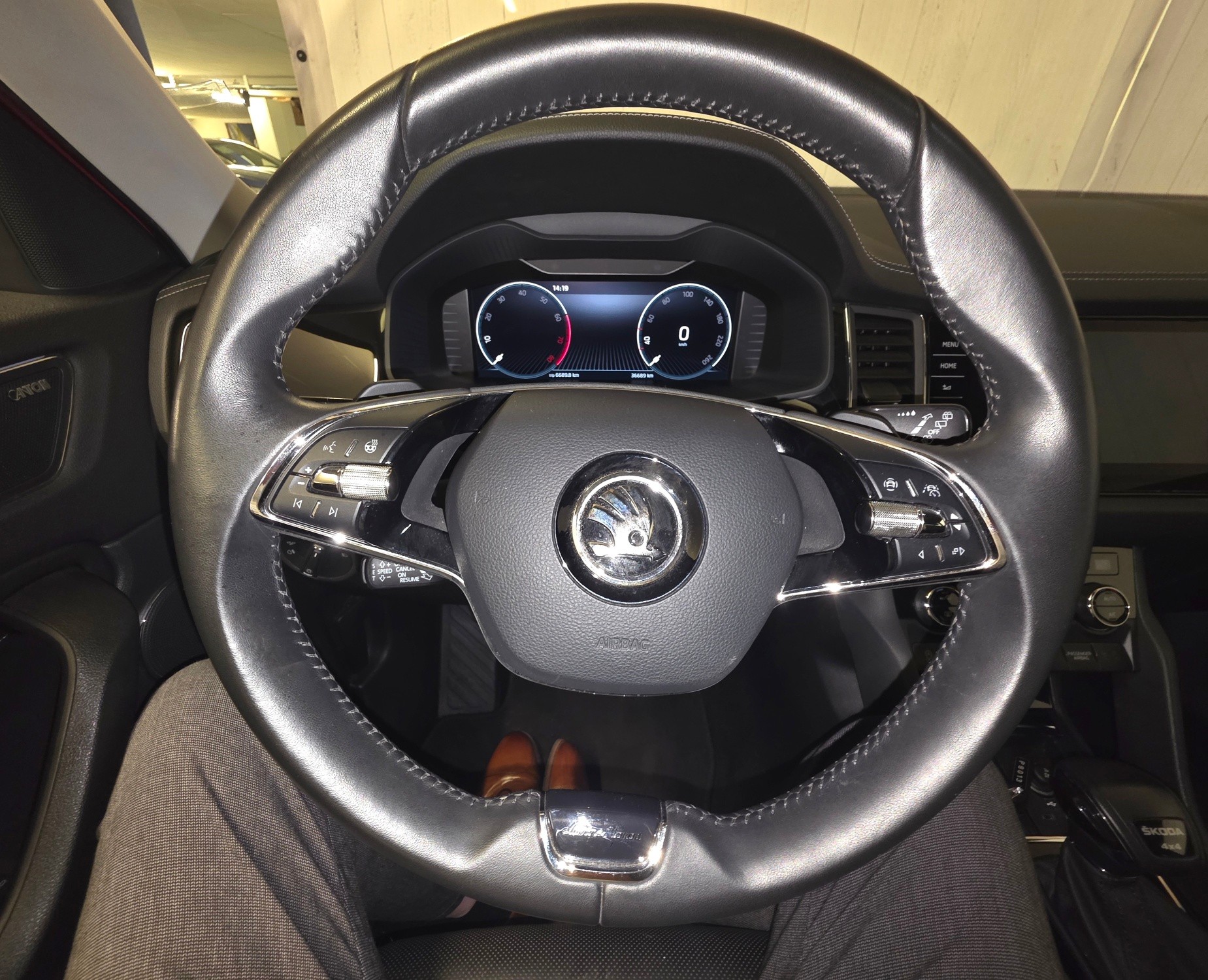 SKODA Kodiaq 2.0 TSI 4x4 L&K-image-14