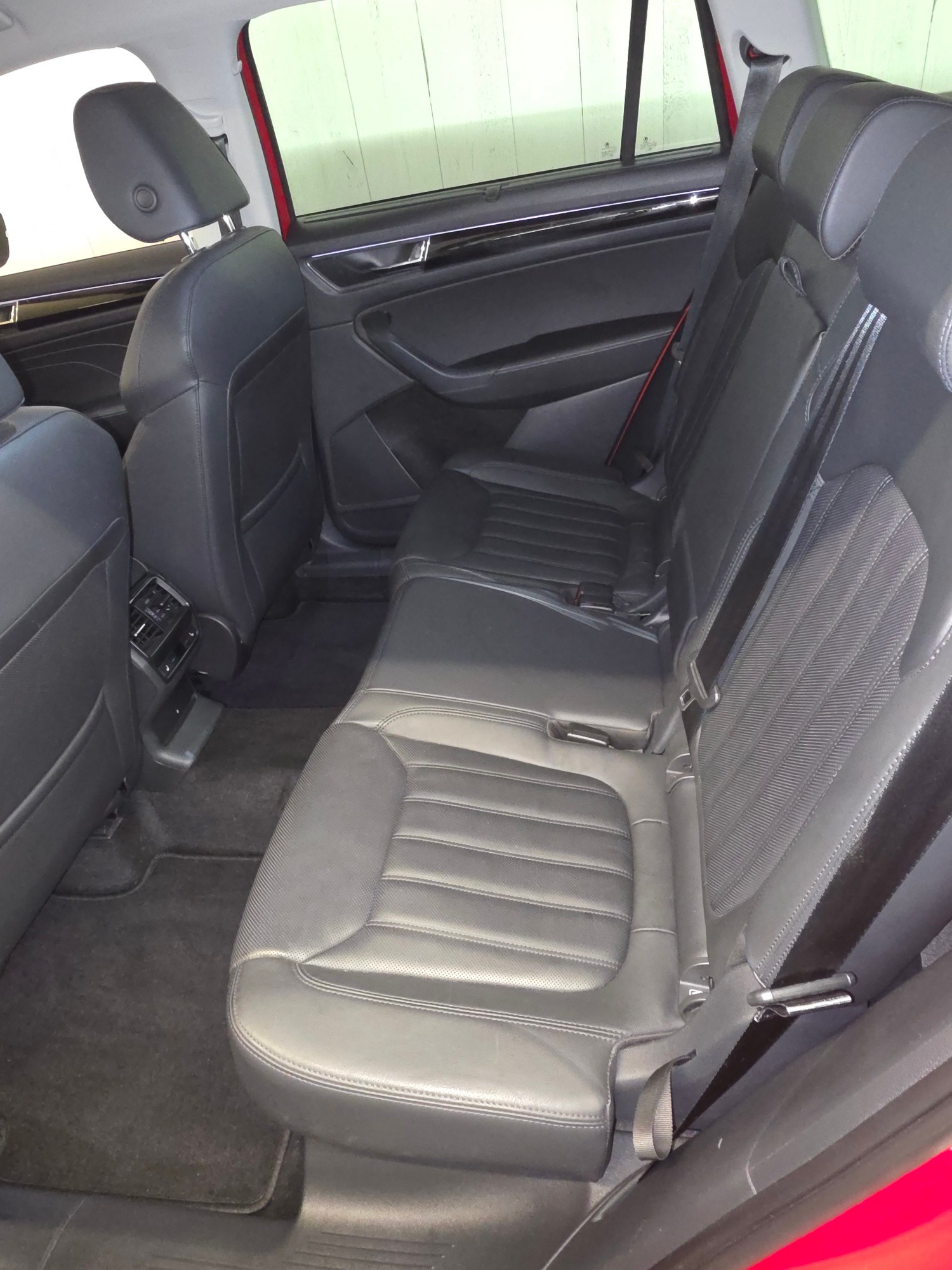 SKODA Kodiaq 2.0 TSI 4x4 L&K-image-8