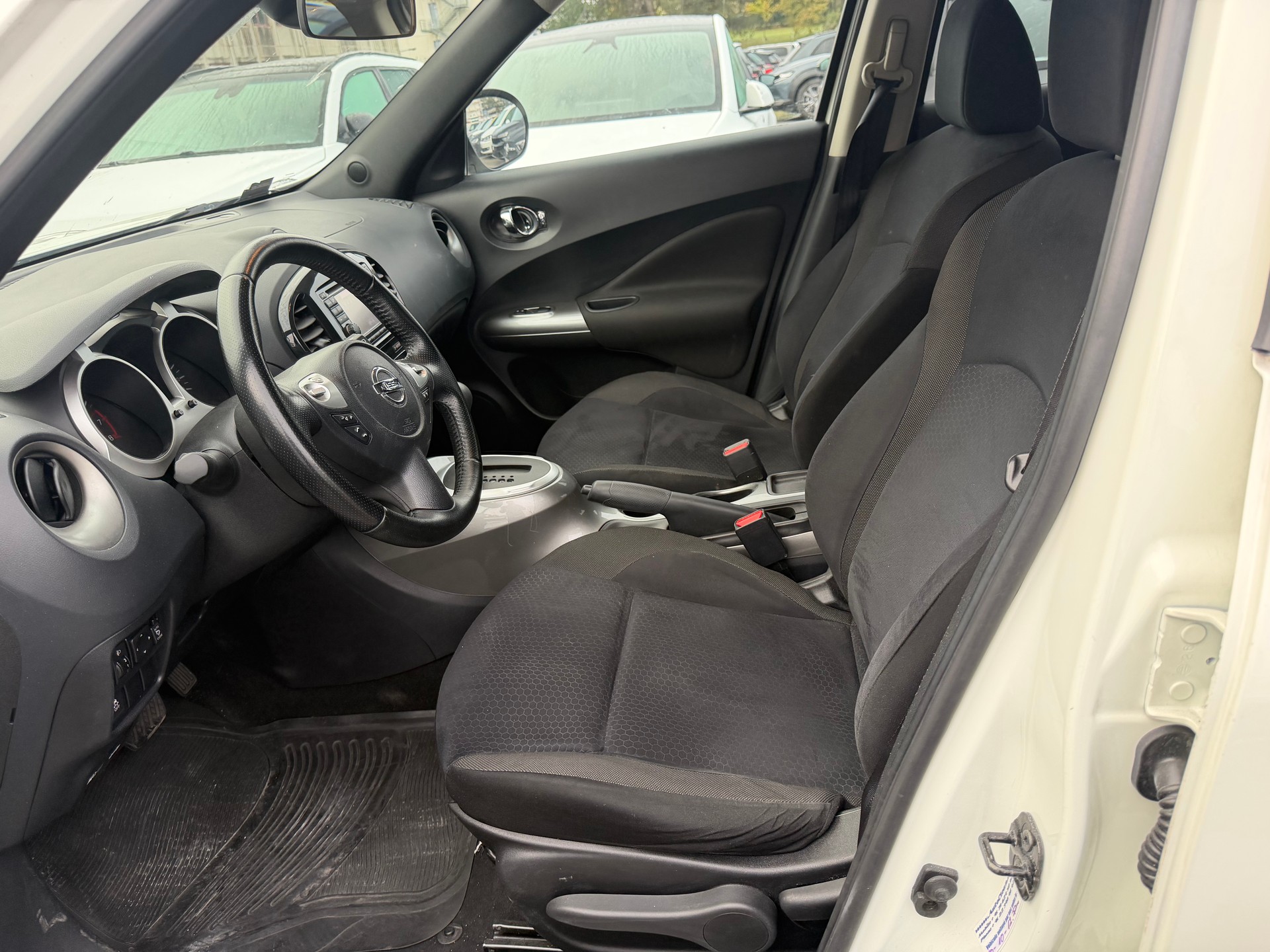NISSAN Juke 1.6 acenta Xtronic CVT-image-8