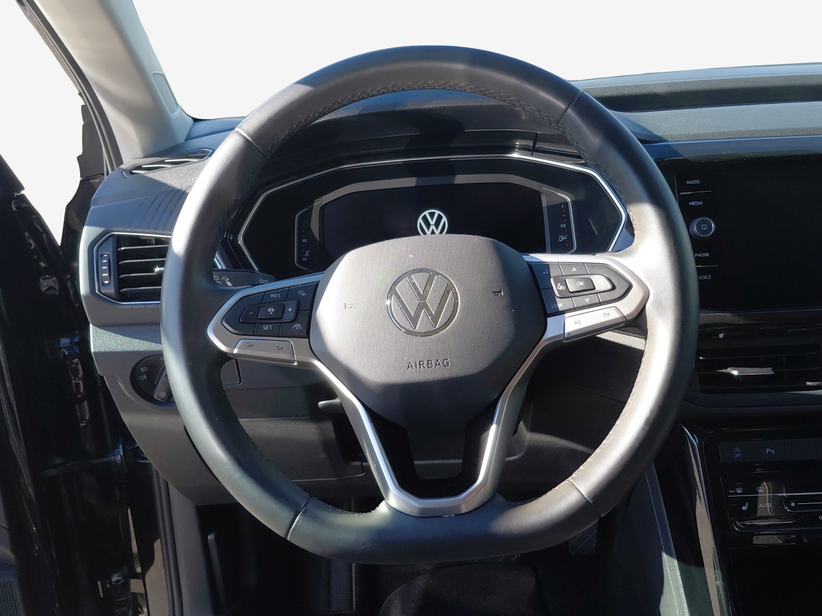VW T-Cross 1.0 TSI Style DSG-image-9