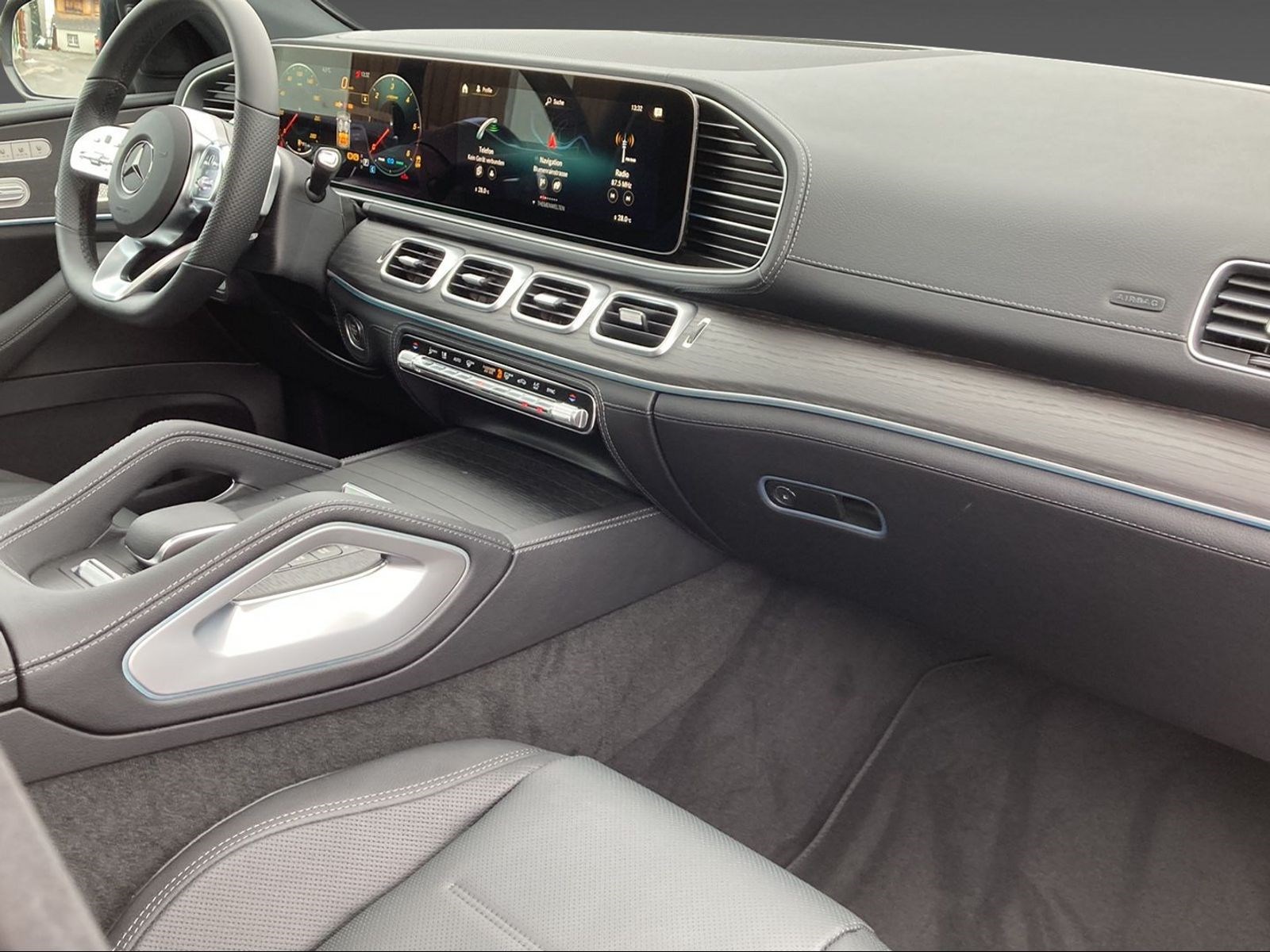 MERCEDES-BENZ GLE 300 d 4Matic Coupé-image-10