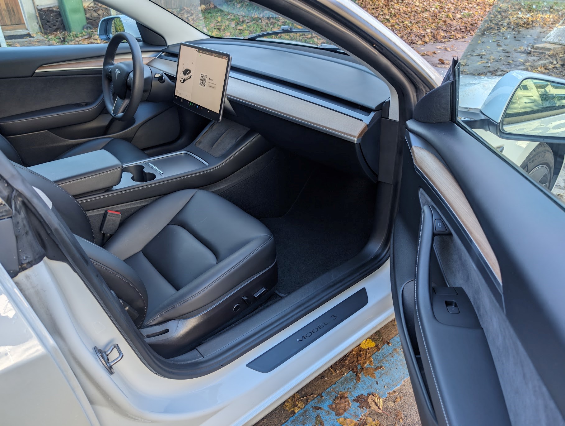 TESLA Model 3 Long Range Dual Motor AWD-image-10