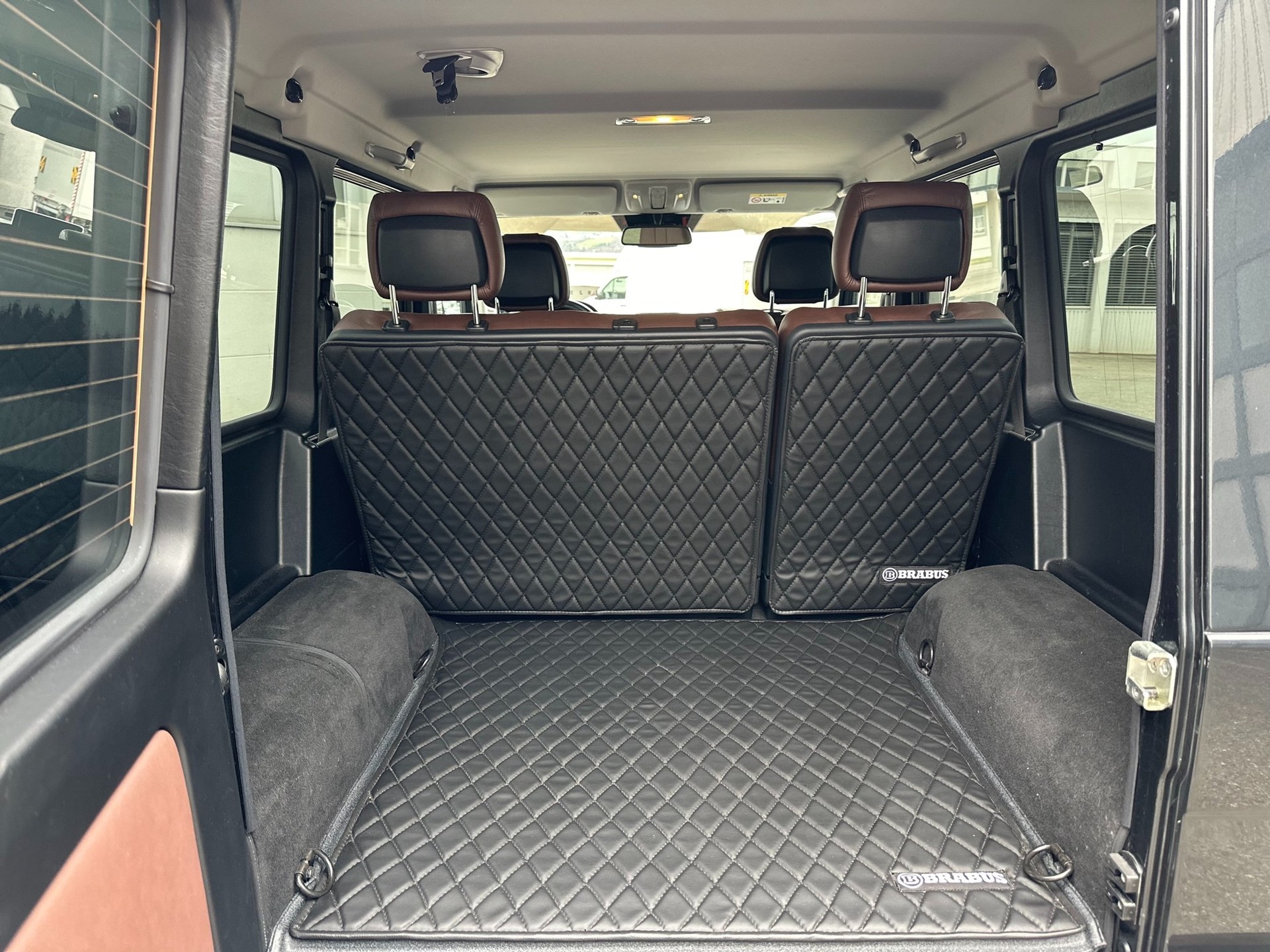 MERCEDES-BENZ G 500 7G-Tronic-image-16