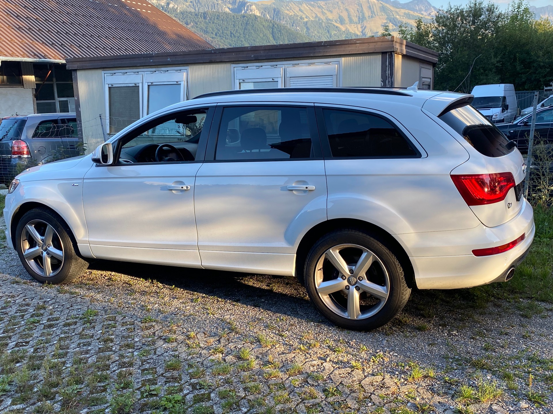AUDI 3.0 TDI quattro tiptronic-image-6