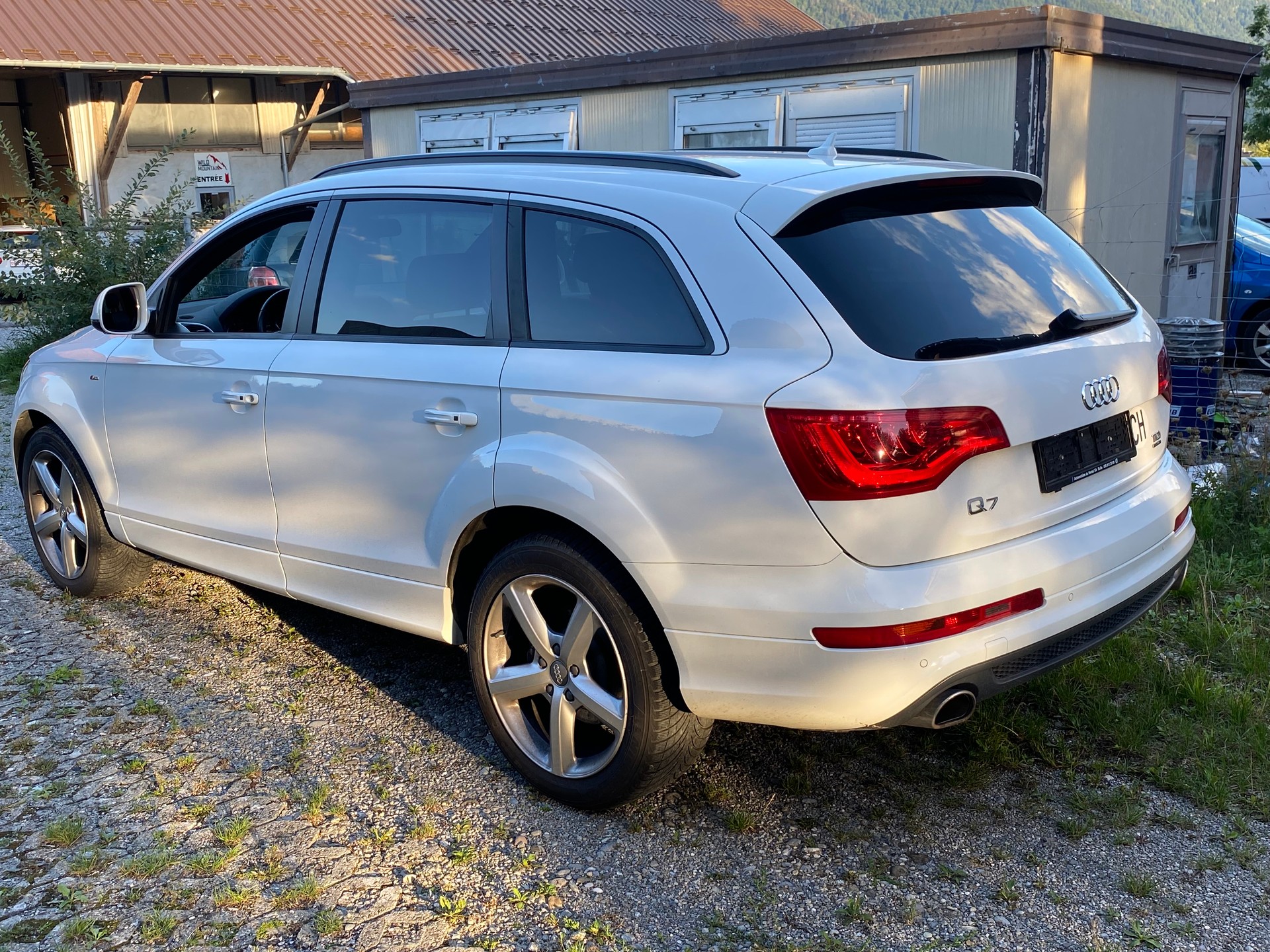 AUDI 3.0 TDI quattro tiptronic-image-5