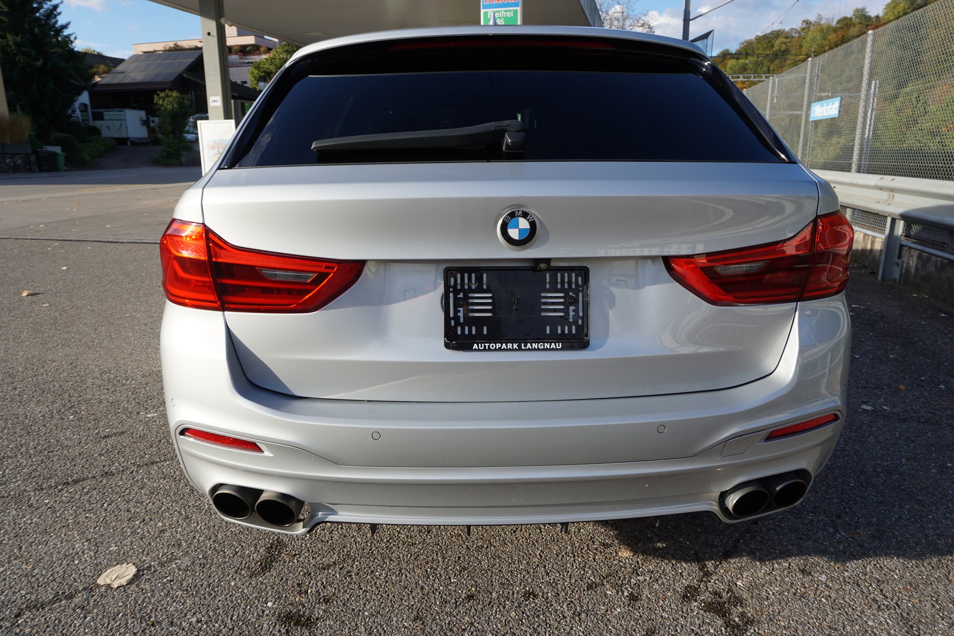 BMW-ALPINA ALPINA B5 BiTurbo Touring 4.4 V8 xDrive Switch-Tronic-showroom-element-3