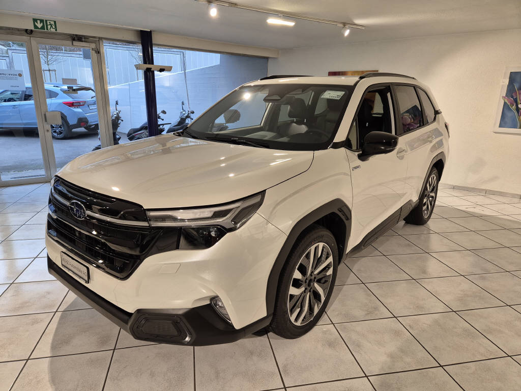 SUBARU Forester Station 2.0i e-Boxer Luxury-image-0