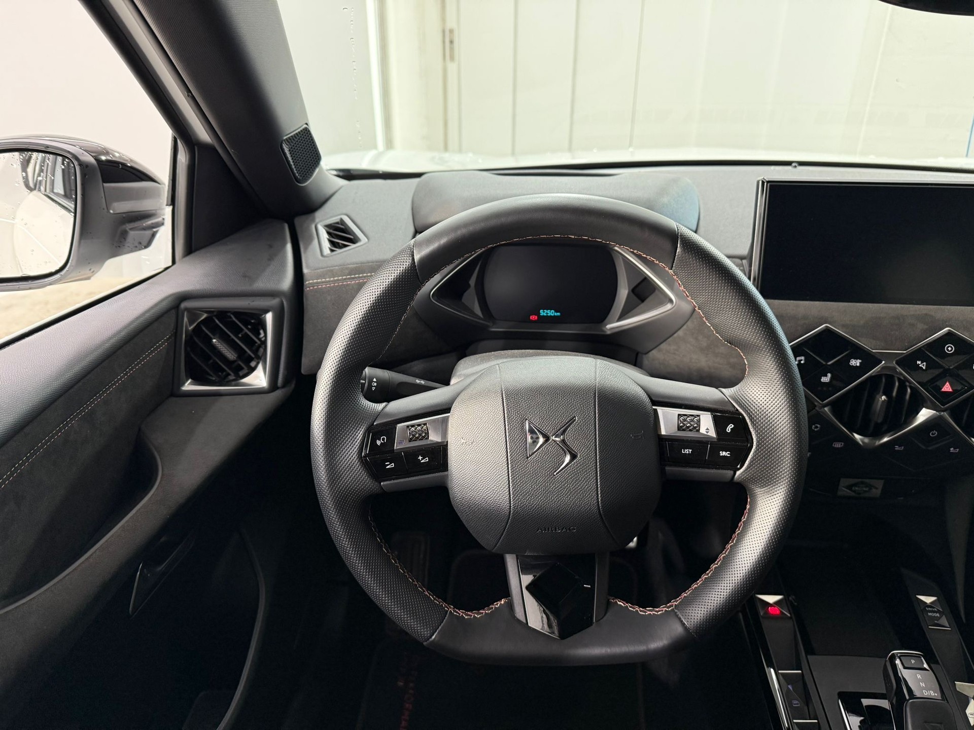 DS AUTOMOBILES DS3 Crossback E-Tense Performa-image-9