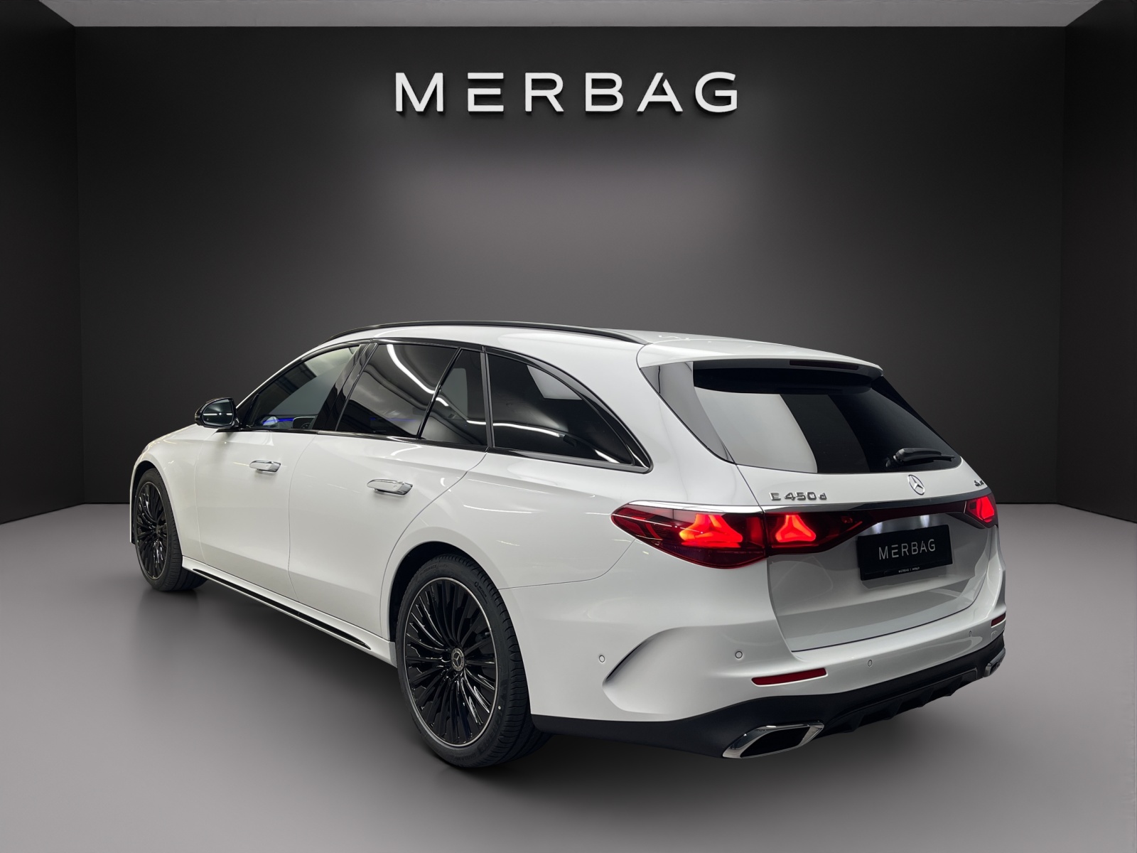 MERCEDES-BENZ E 450 d T 4M 9G-Tronic-image-3