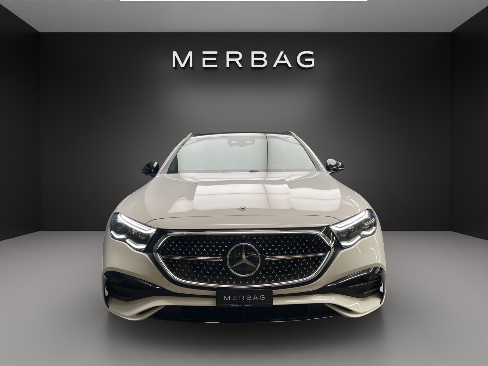 MERCEDES-BENZ E 450 d T 4M 9G-Tronic-image-1