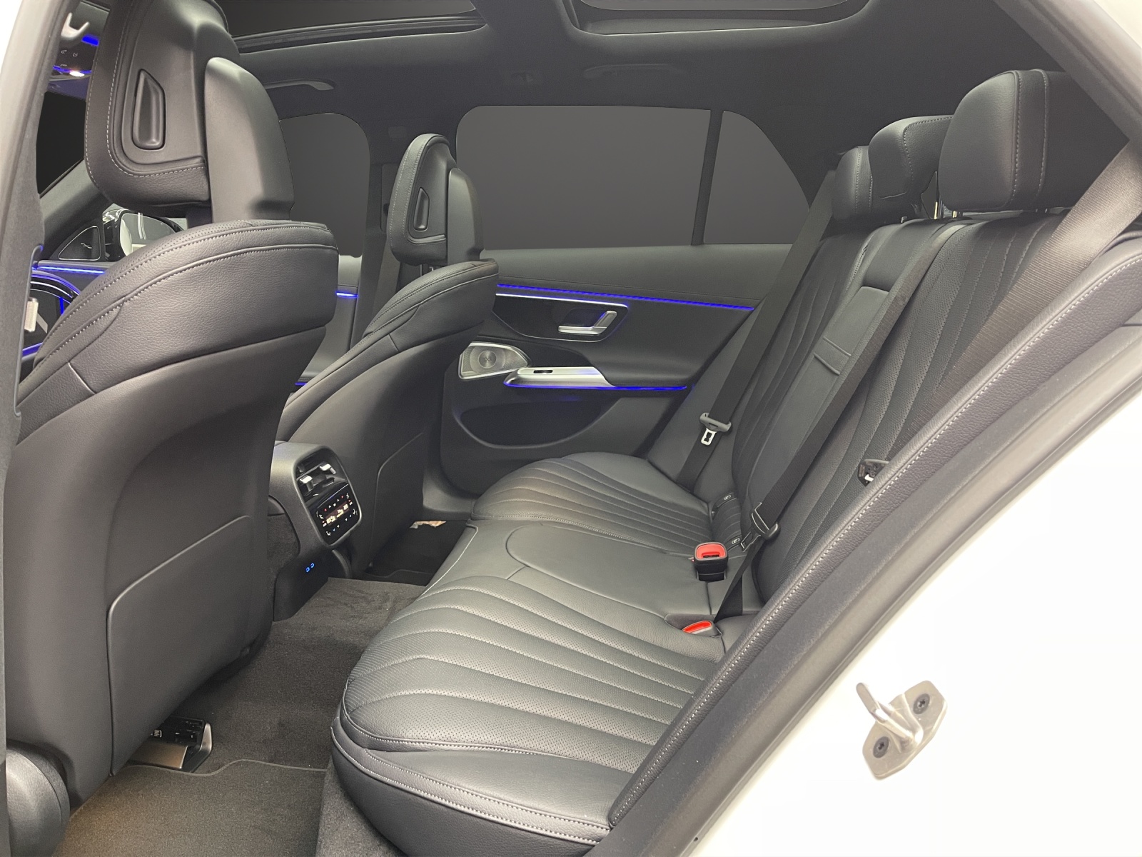MERCEDES-BENZ E 450 d T 4M 9G-Tronic-image-9