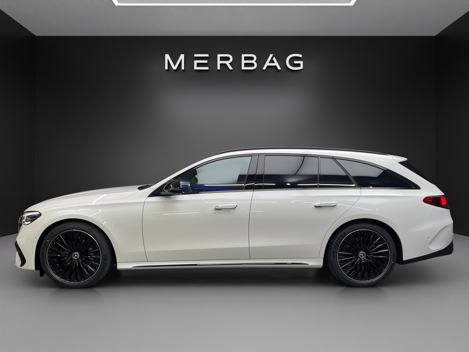 MERCEDES-BENZ E 450 d T 4M 9G-Tronic-image-2