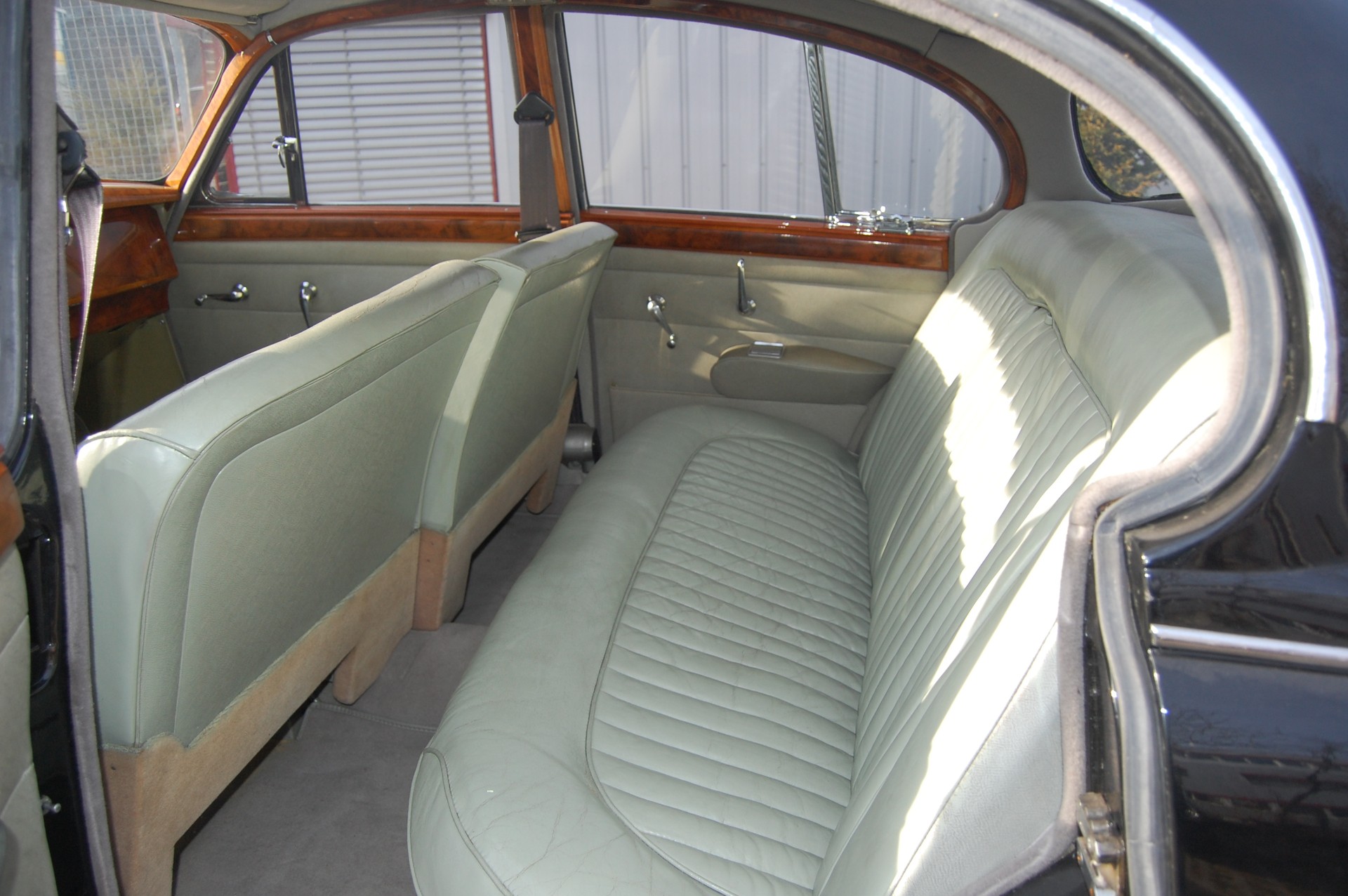 DAIMLER V8-image-5
