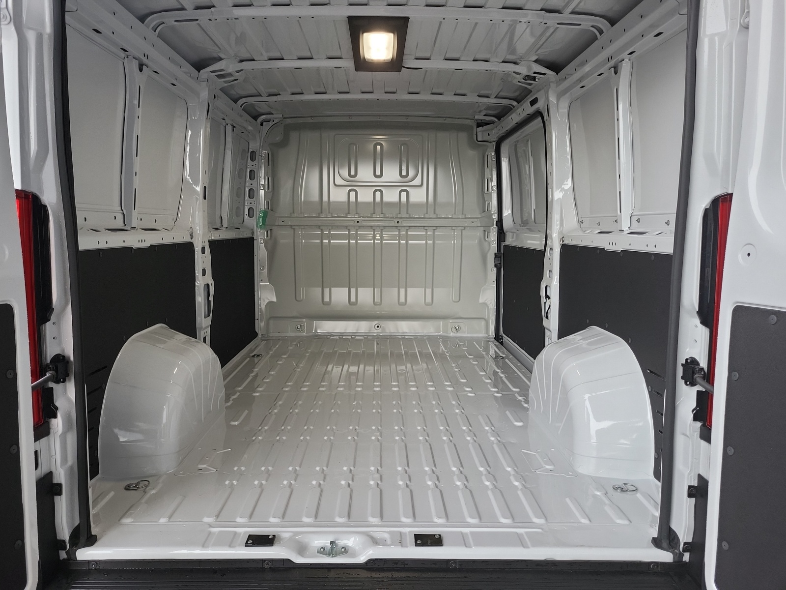 FIAT Ducato 290 30 Kaw. 3450 H1 2.2 Easy Pro-image-10