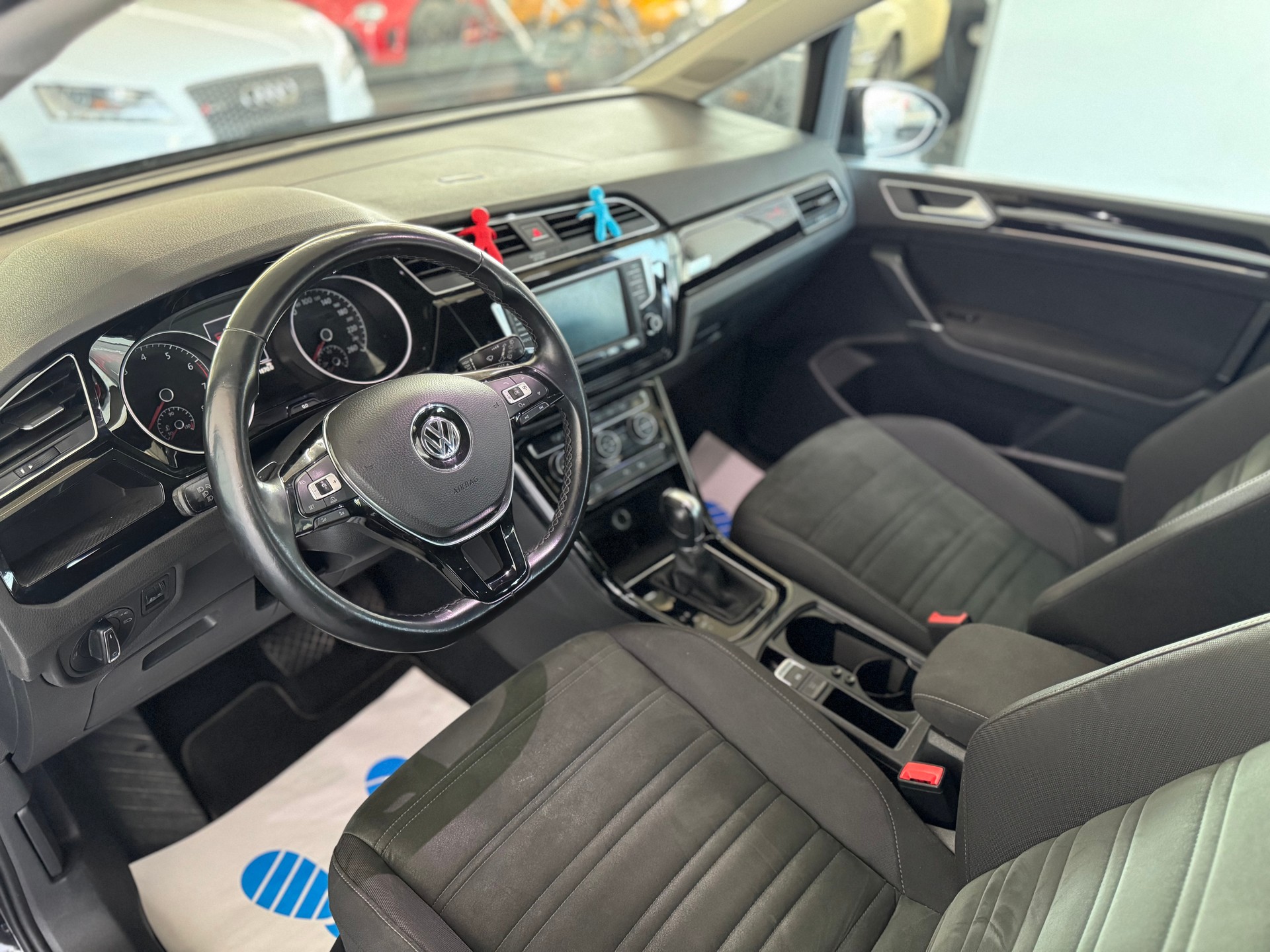 VW Touran 1.4 TSI BlueMotion Technology Comfortline DSG-image-12