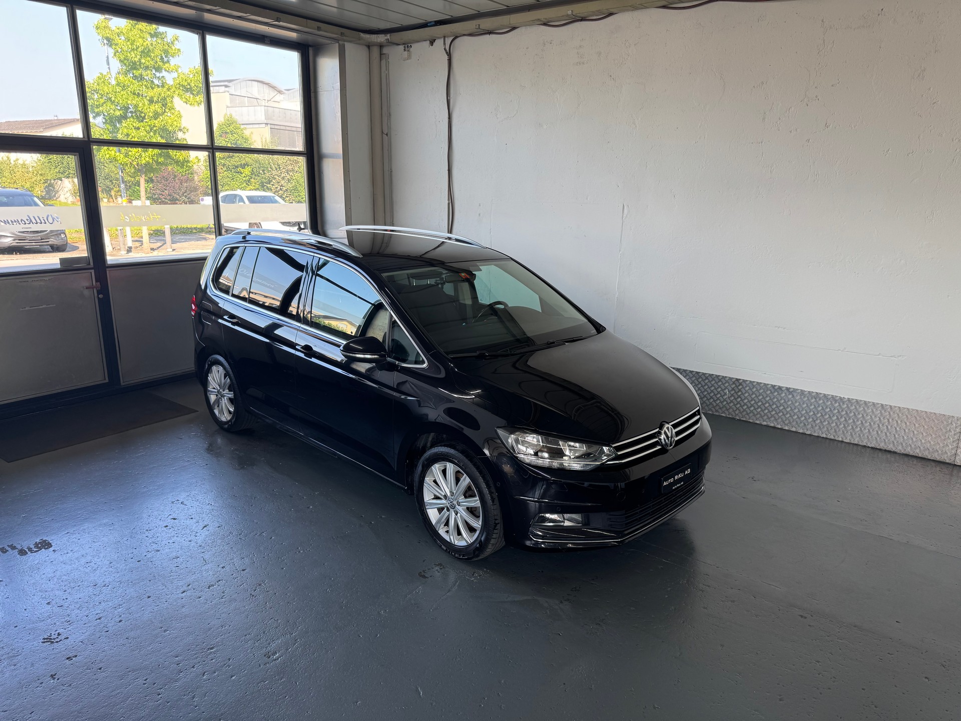 VW Touran 1.4 TSI BlueMotion Technology Comfortline DSG-image-0