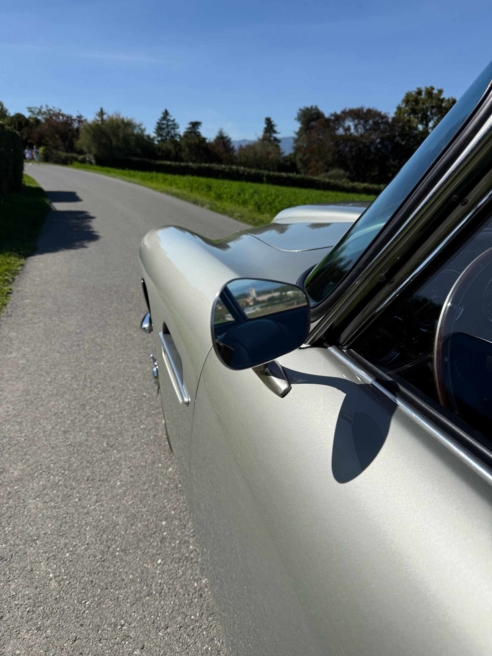 ASTON MARTIN DB4 Série 3-image-19