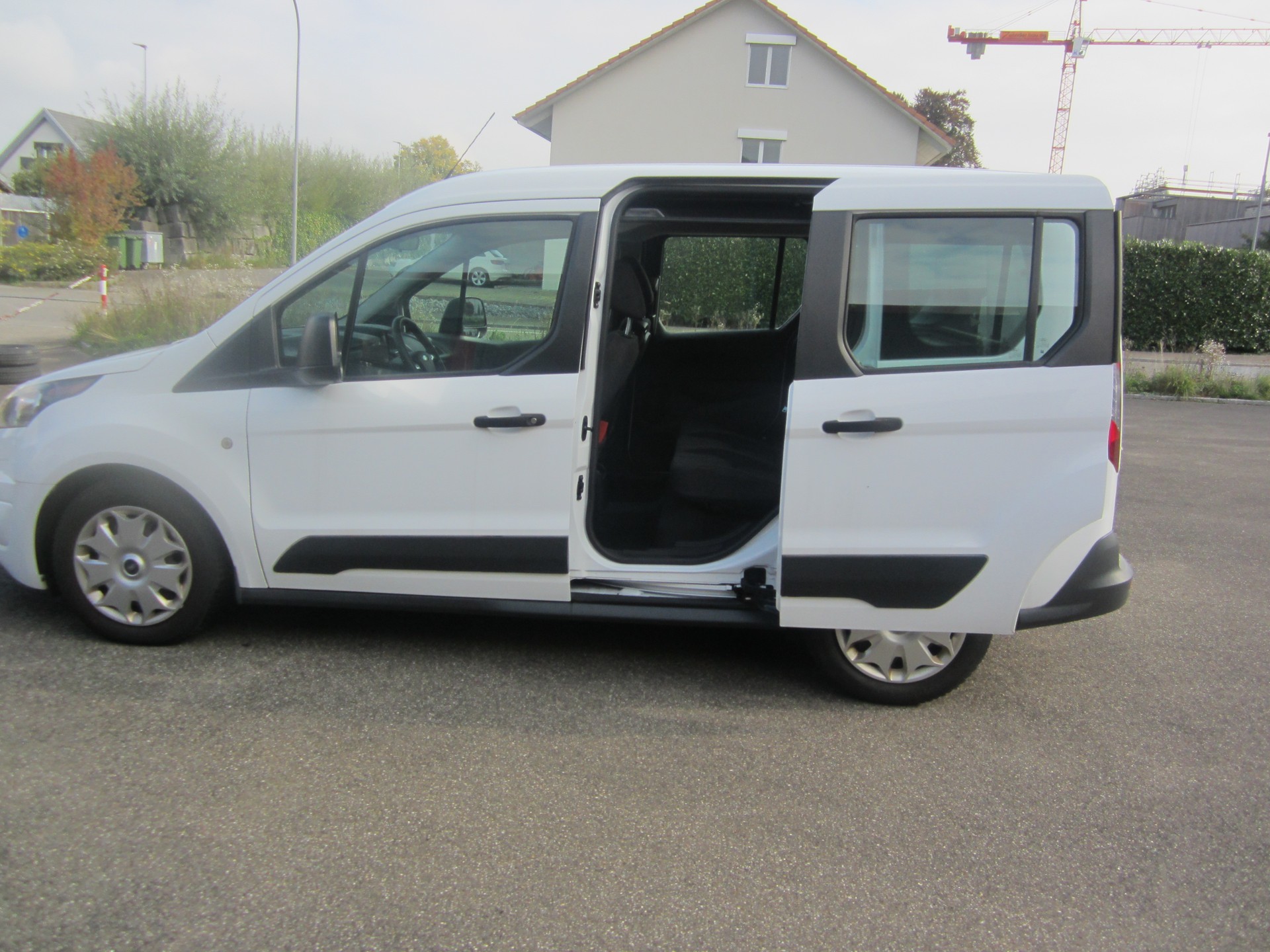 FORD Tourneo Connect 1.5 TDCi Trend-image-7