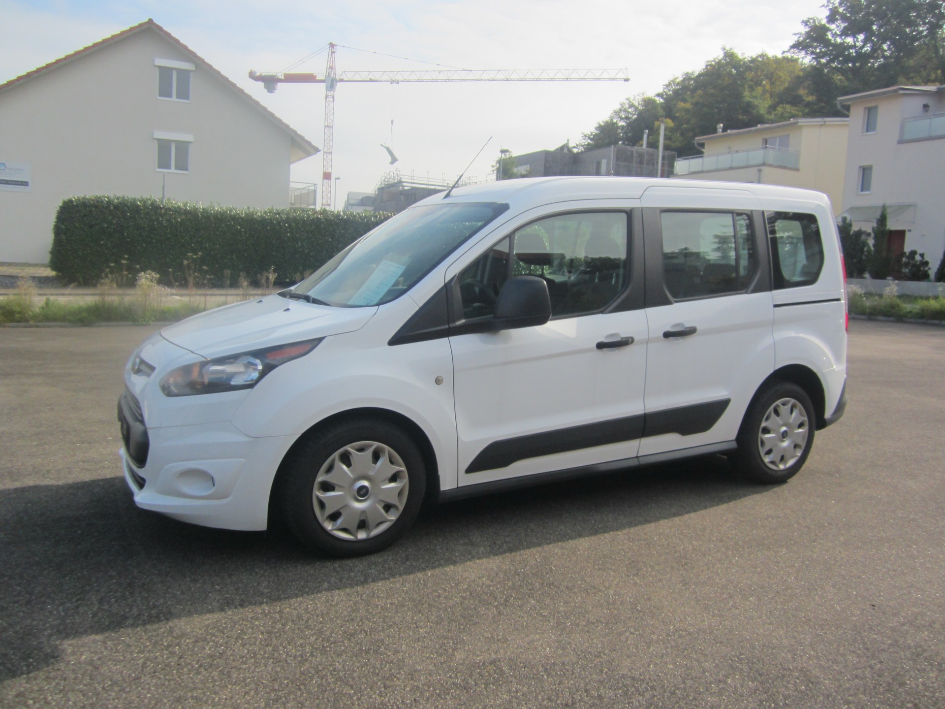 FORD Tourneo Connect 1.5 TDCi Trend-image-0