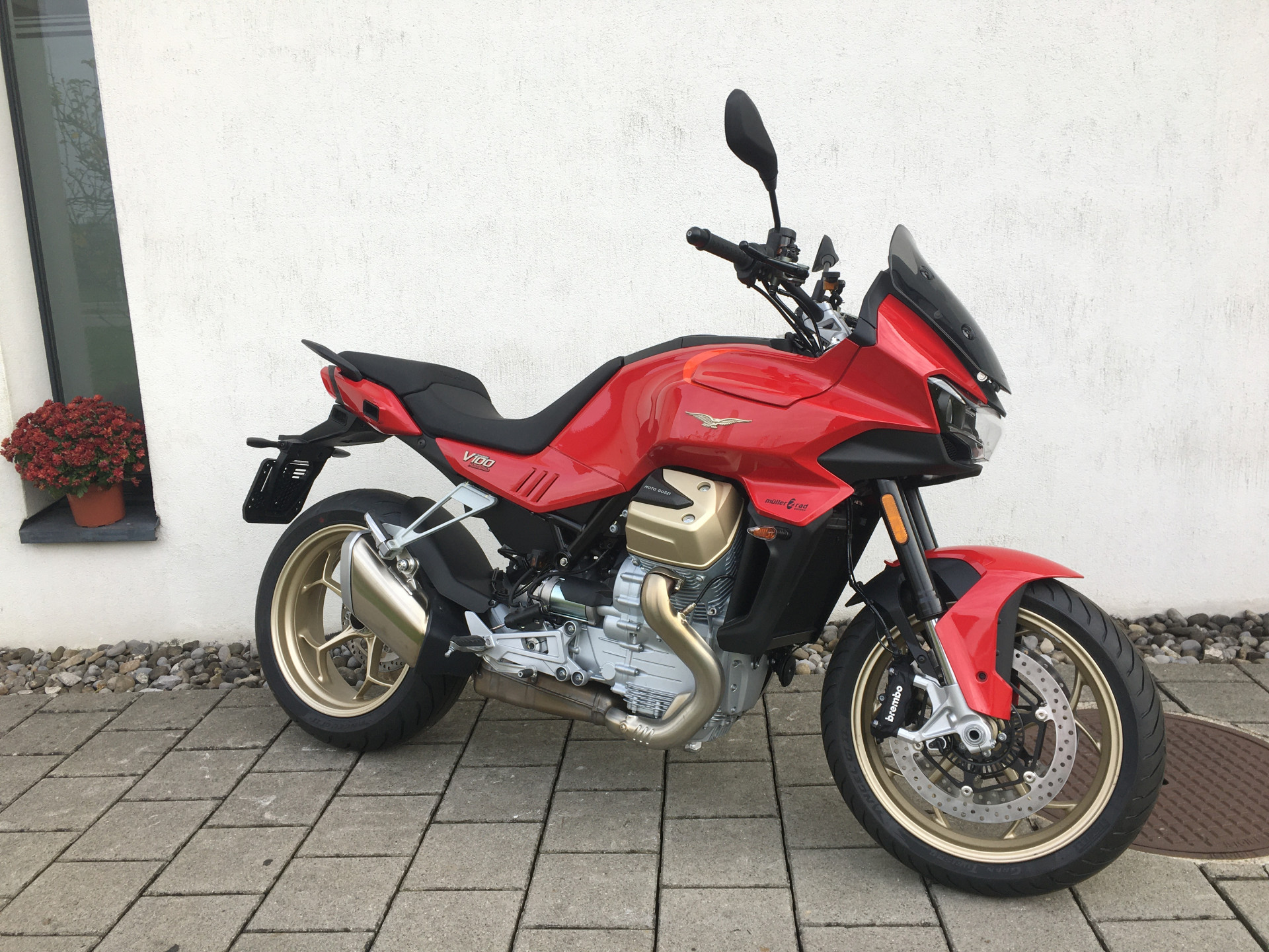 MOTO GUZZI V100 Mandello