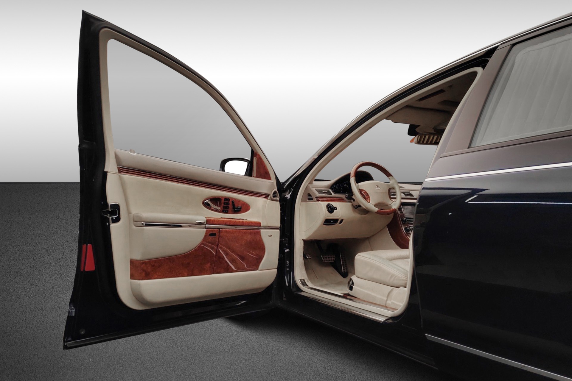 MAYBACH 57-image-9