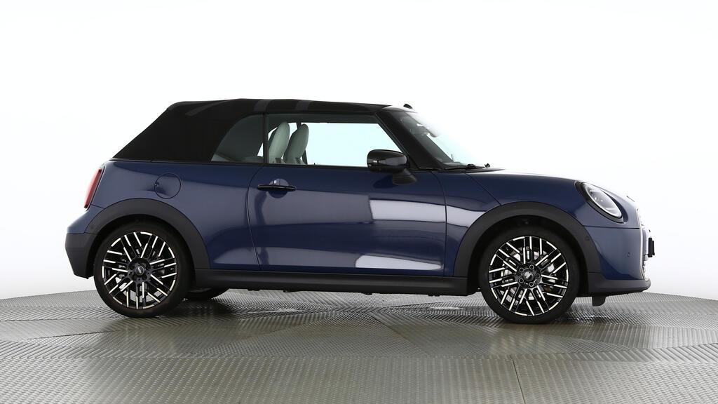 MINI Cooper S Cabrio-image-2