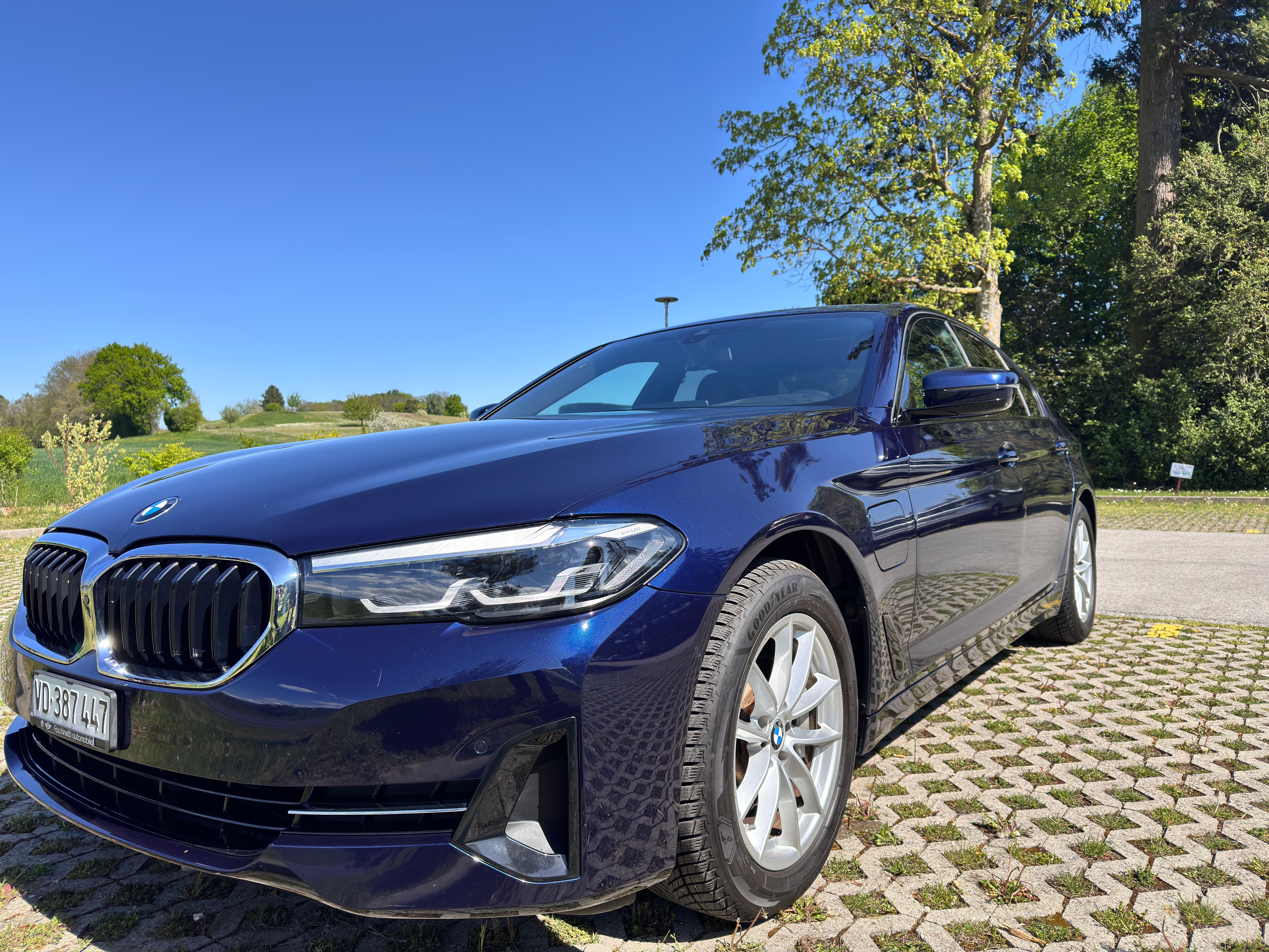 Car photo