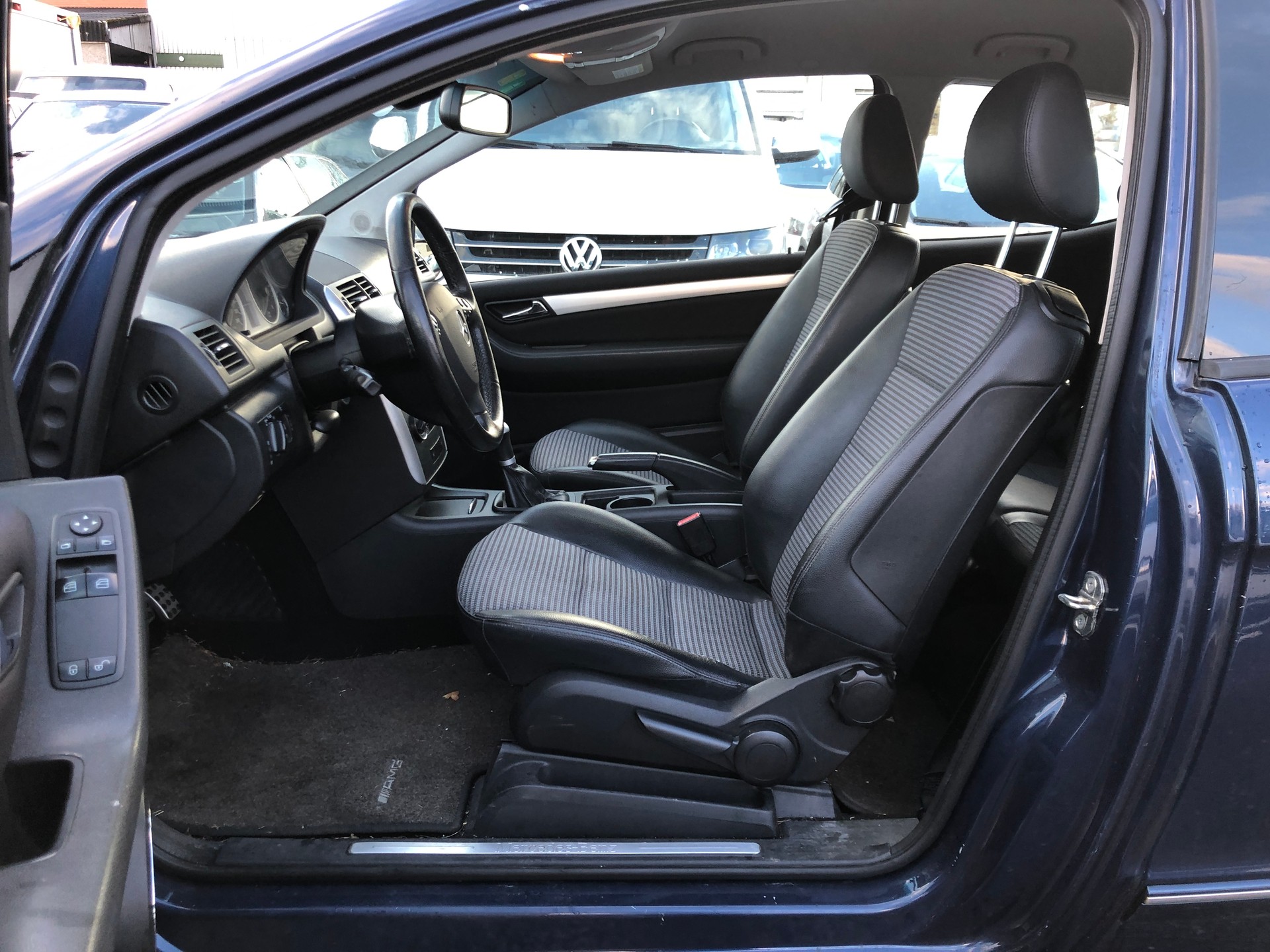 MERCEDES-BENZ A 200 CDI Avantgarde-image-8