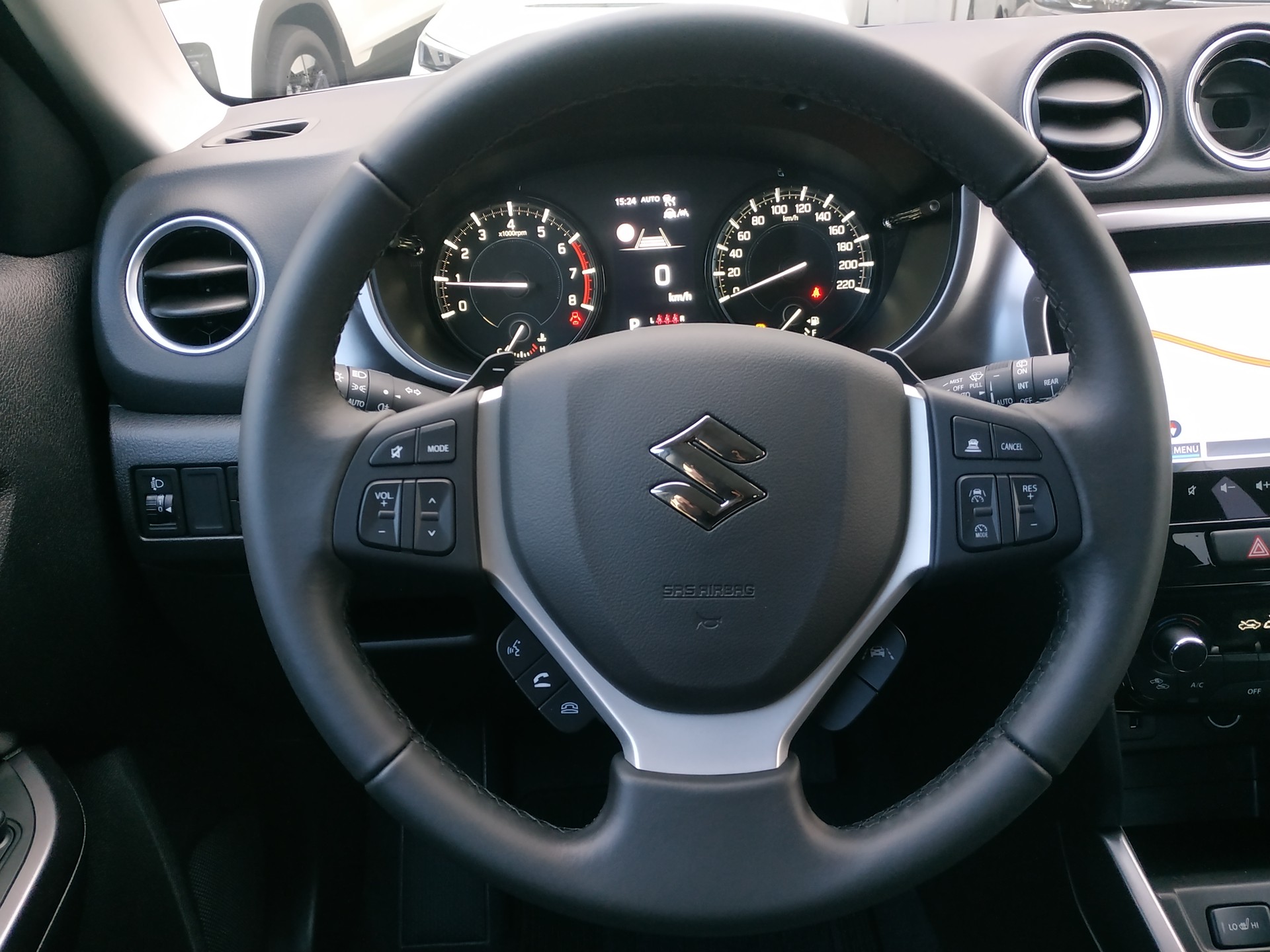 SUZUKI Vitara 1.4 Boosterjet Compact + 4x4 Hybrid Automatic-image-14