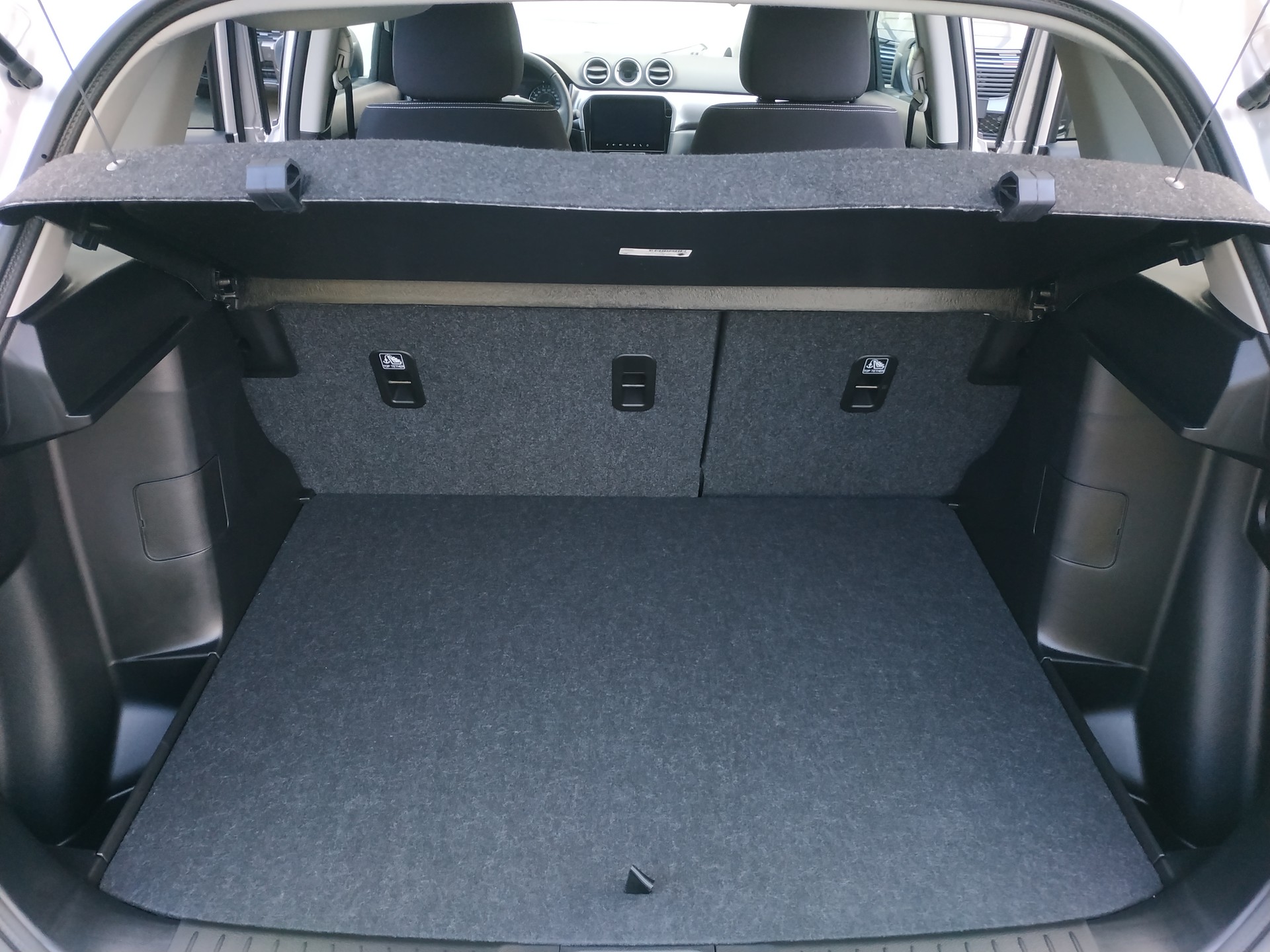 SUZUKI Vitara 1.4 Boosterjet Compact + 4x4 Hybrid Automatic-image-22