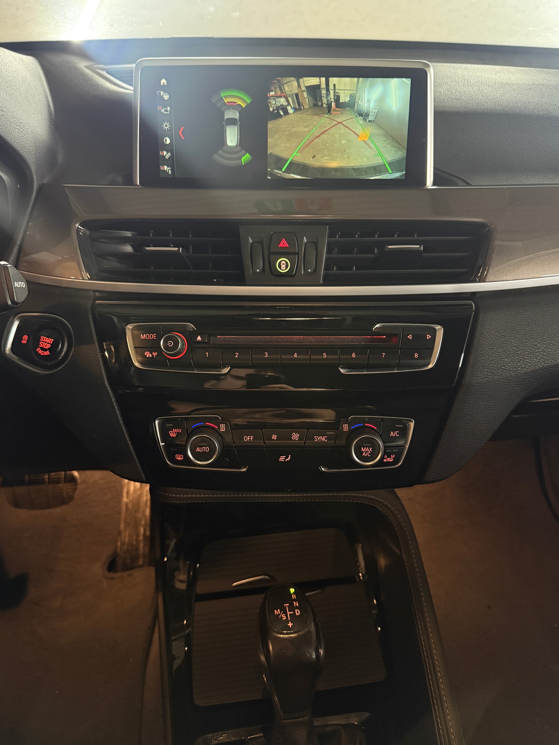 BMW X1 xDrive 20i xLine Steptronic-image-15
