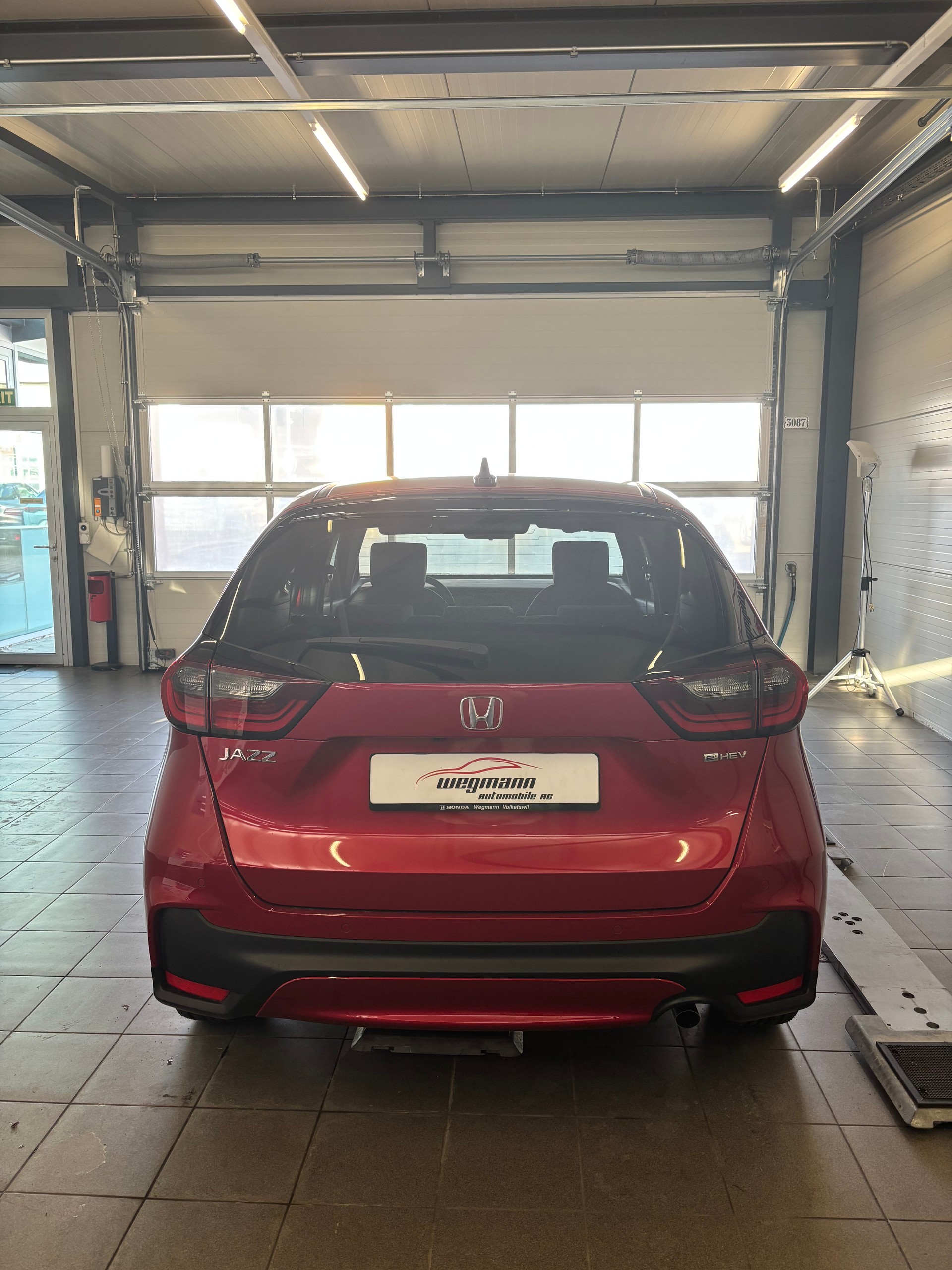 HONDA Jazz 1.5i-MMD Advance E-CVT-image-4