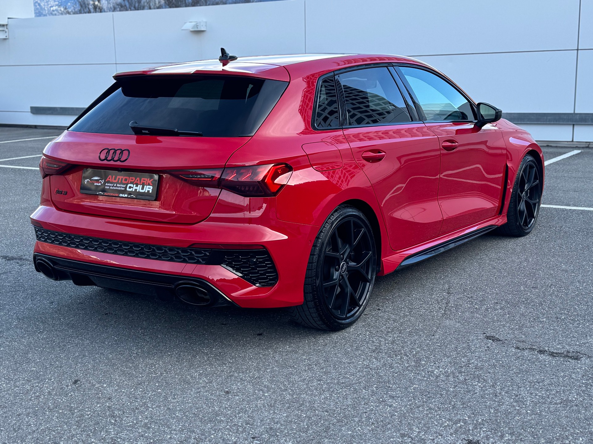 AUDI RS3 Sportback 2.5 TSI quattro S-tronic-image-5