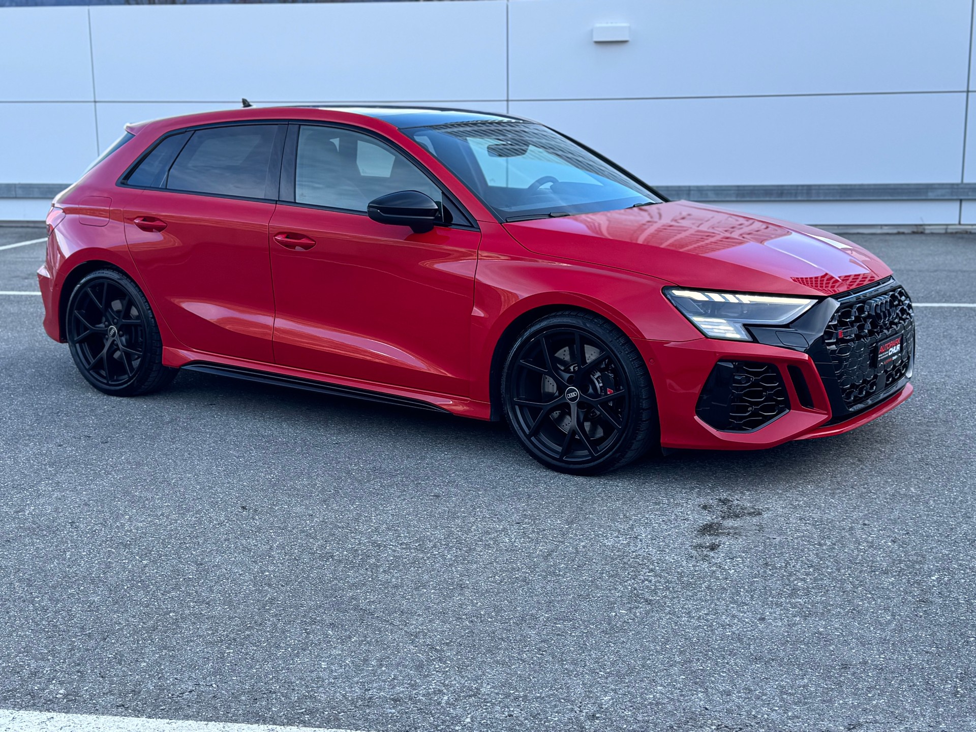 AUDI RS3 Sportback 2.5 TSI quattro S-tronic-image-6