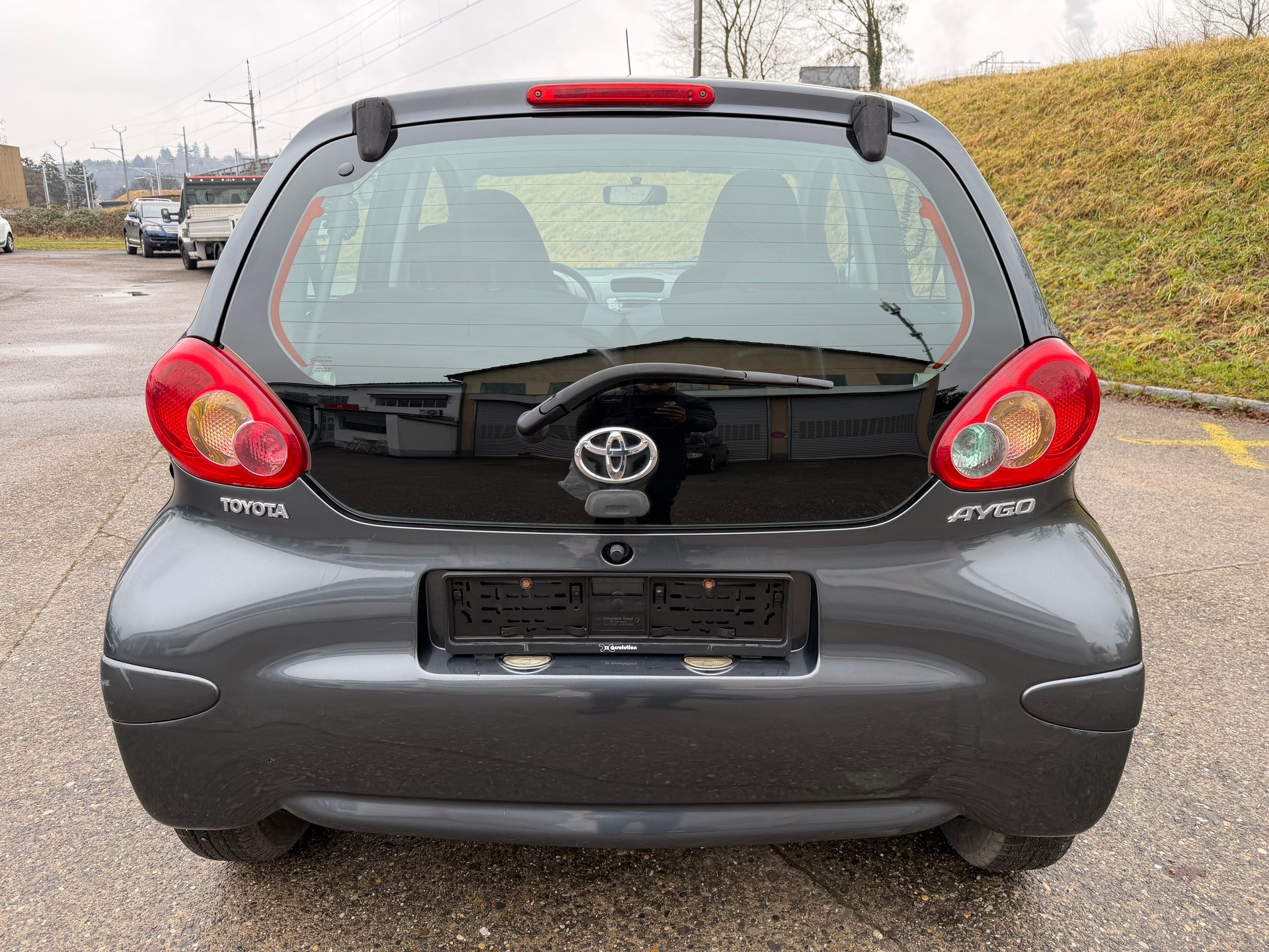 TOYOTA Aygo 1.0 Linea Luna Cool-image-3