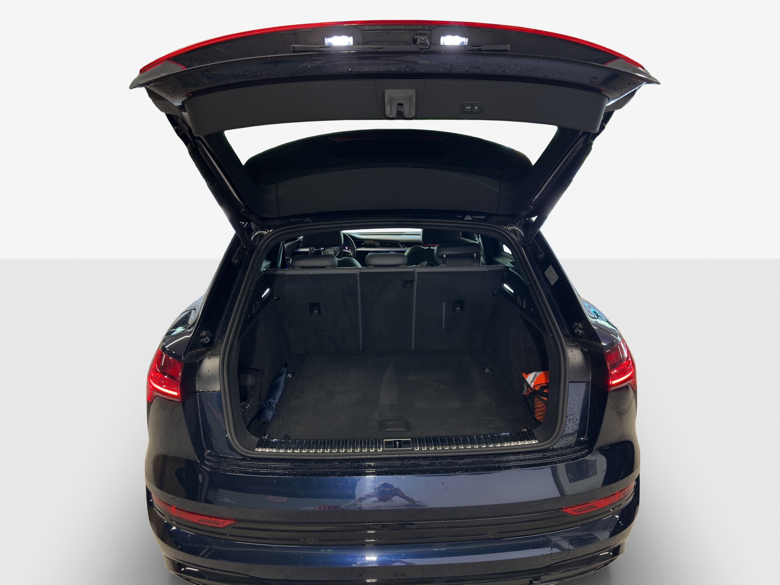 AUDI e-tron S quattro-image-23